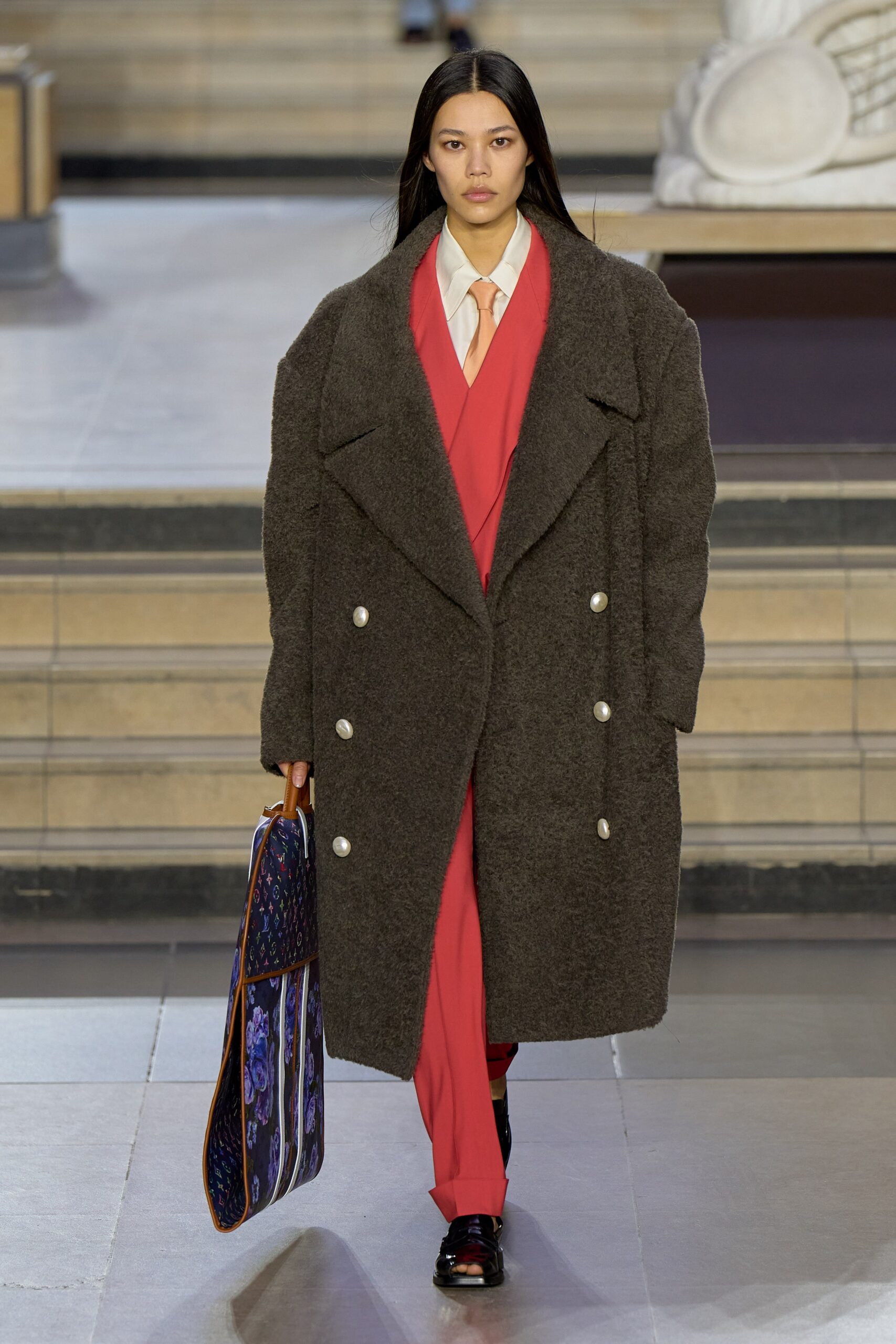 Louis Vuitton F/W 22 Look 29