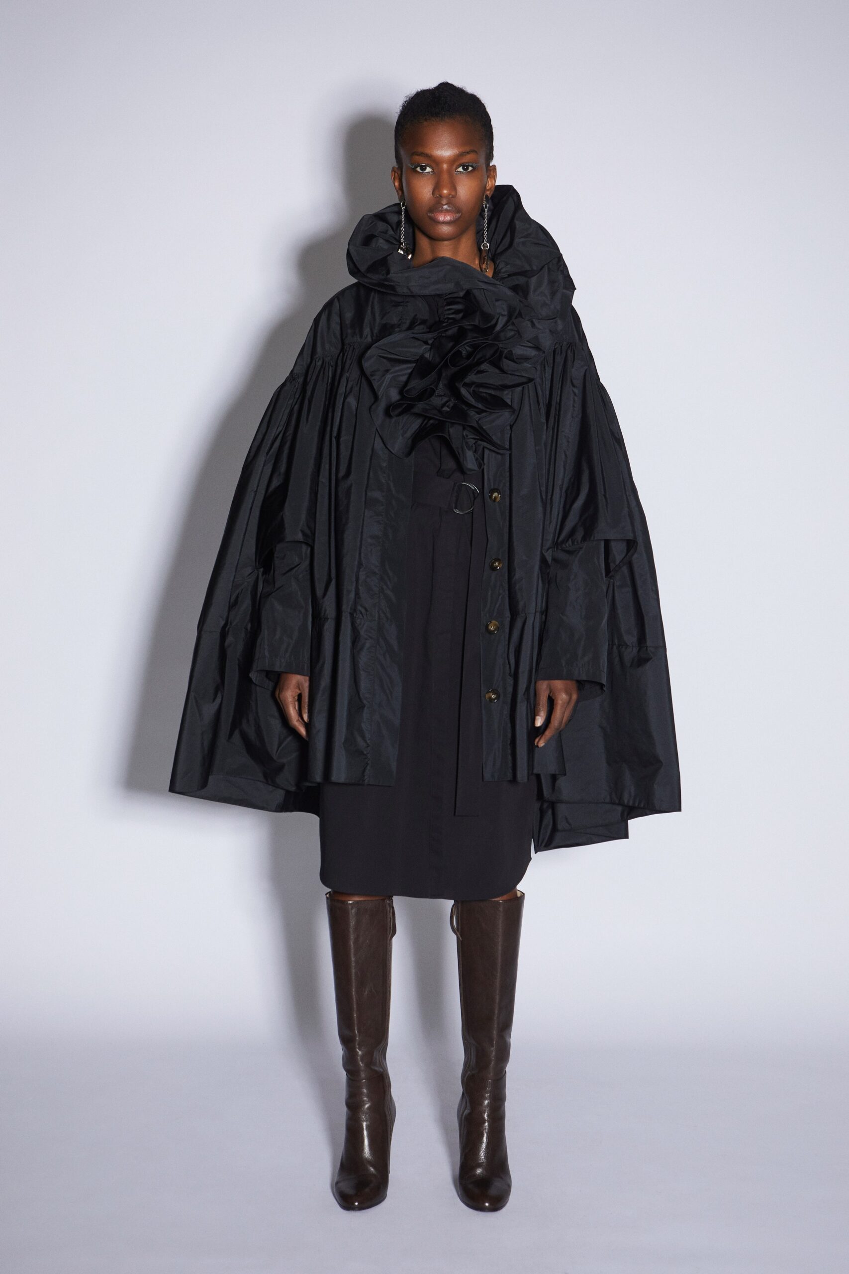 Lutz Huelle F/W 22 Look 27
