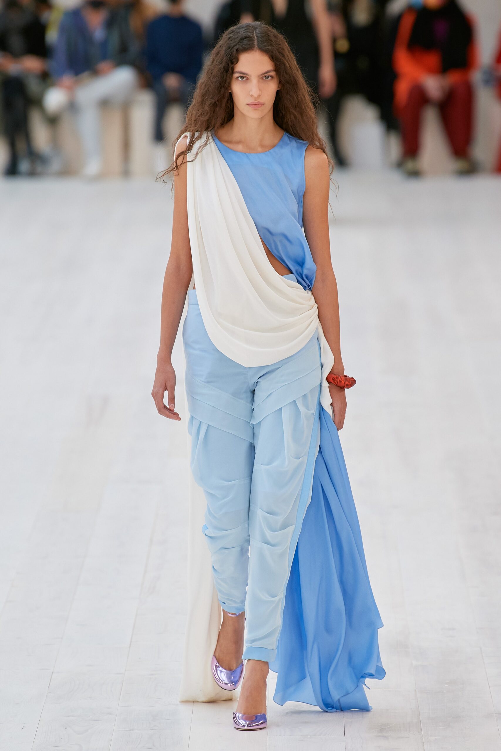 Loewe S/S 22 Look 29