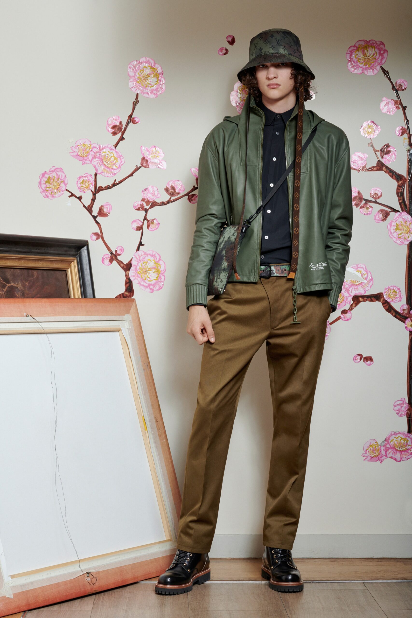 Louis Vuitton F/W 20 Look 25