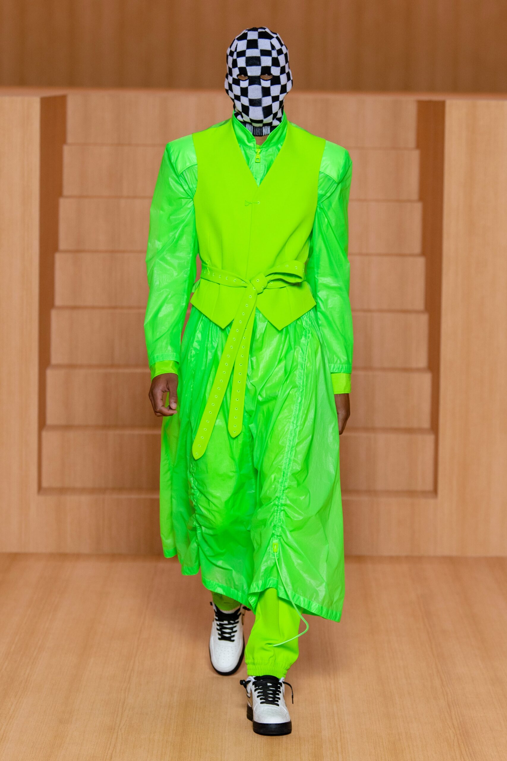 Louis Vuitton S/S 22 Menswear Look 30