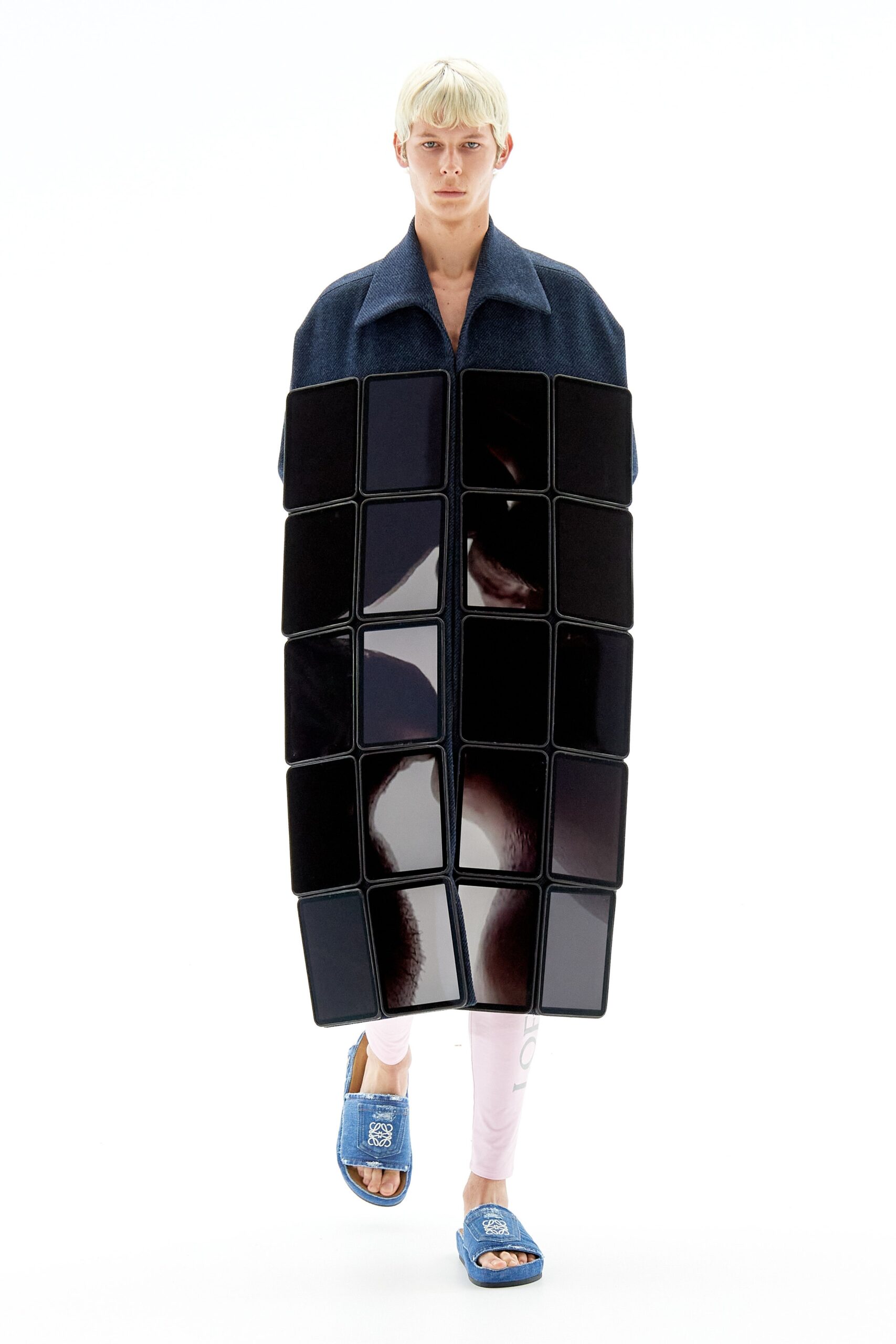 Loewe S/S 23 Menswear Look 30