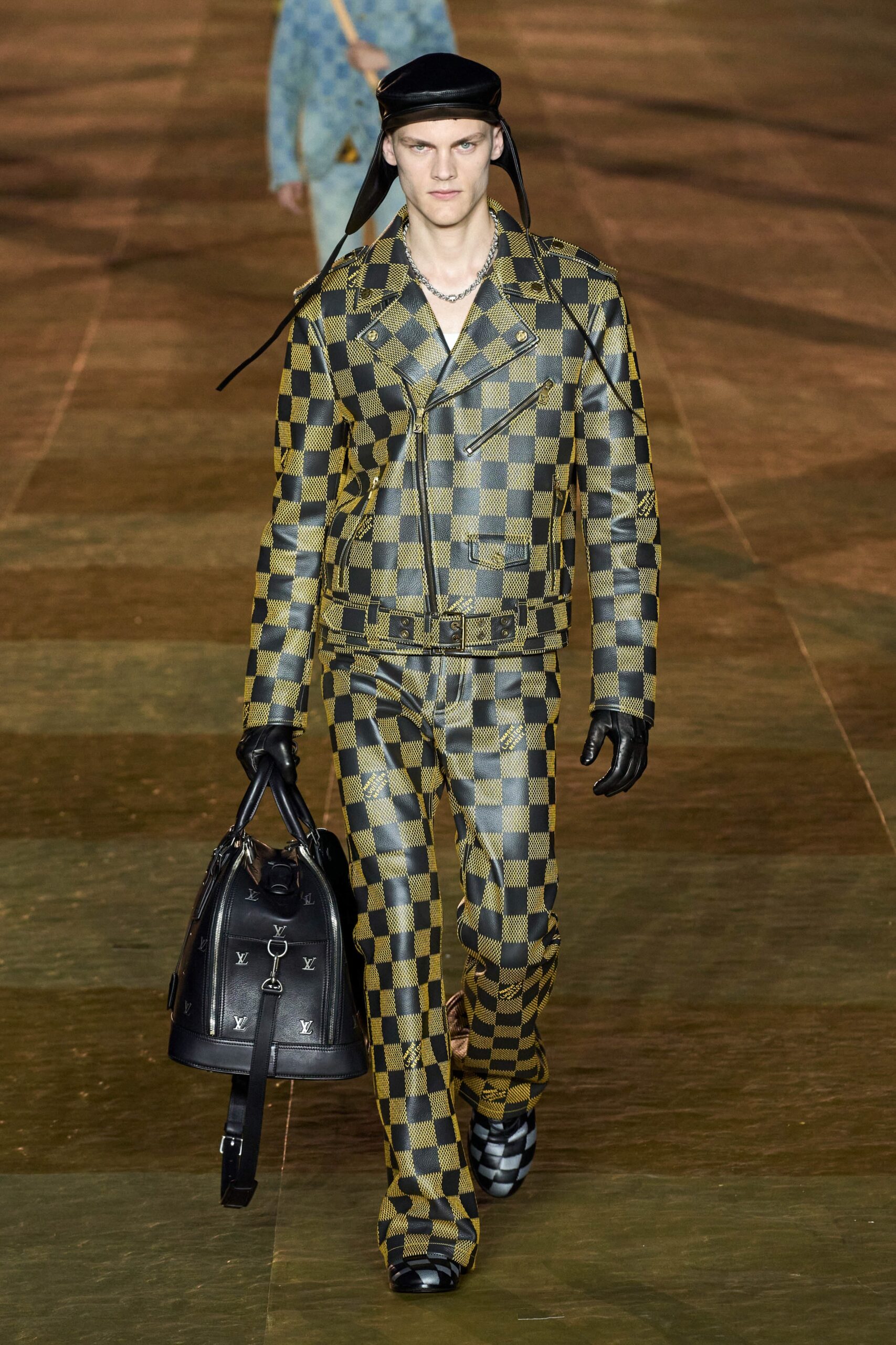 Louis Vuitton S/S 24 Menswear Look 30