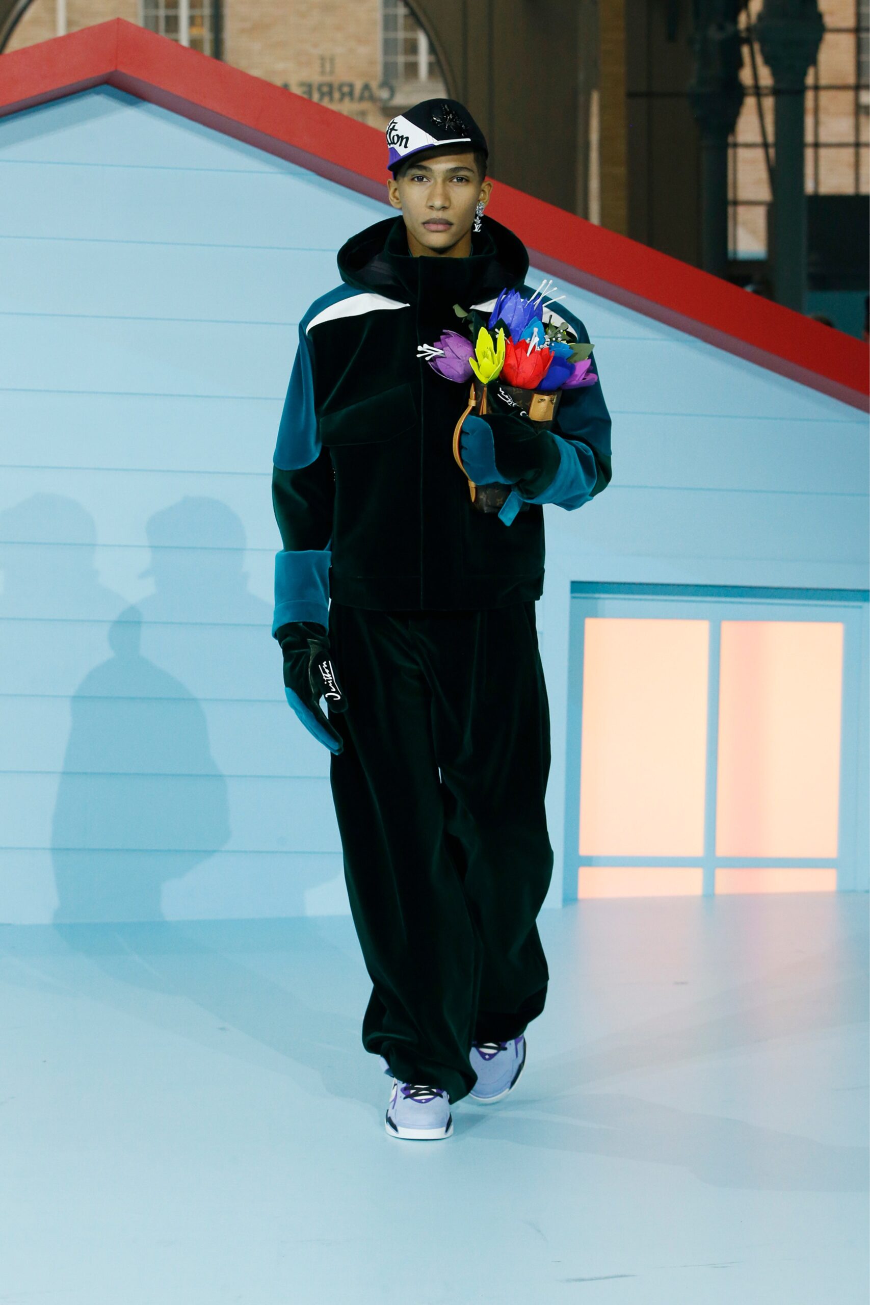 Louis Vuitton F/W 22 Menswear Look 31