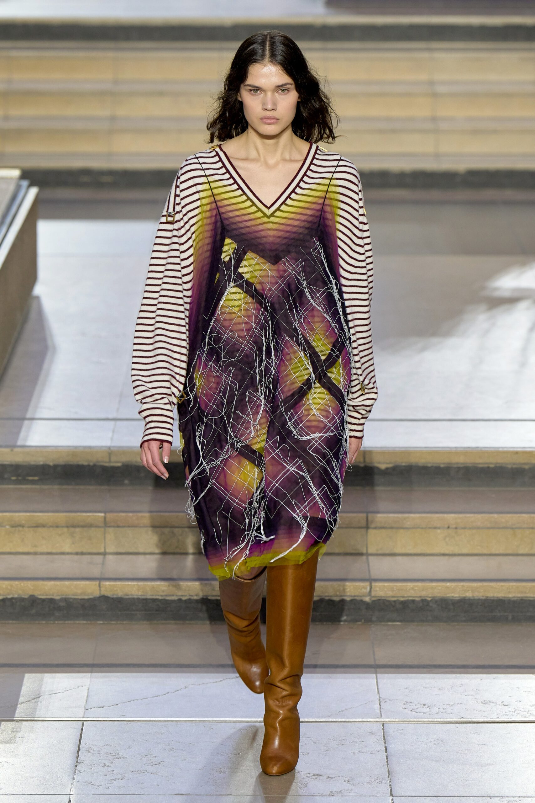 Louis Vuitton F/W 22 Look 32