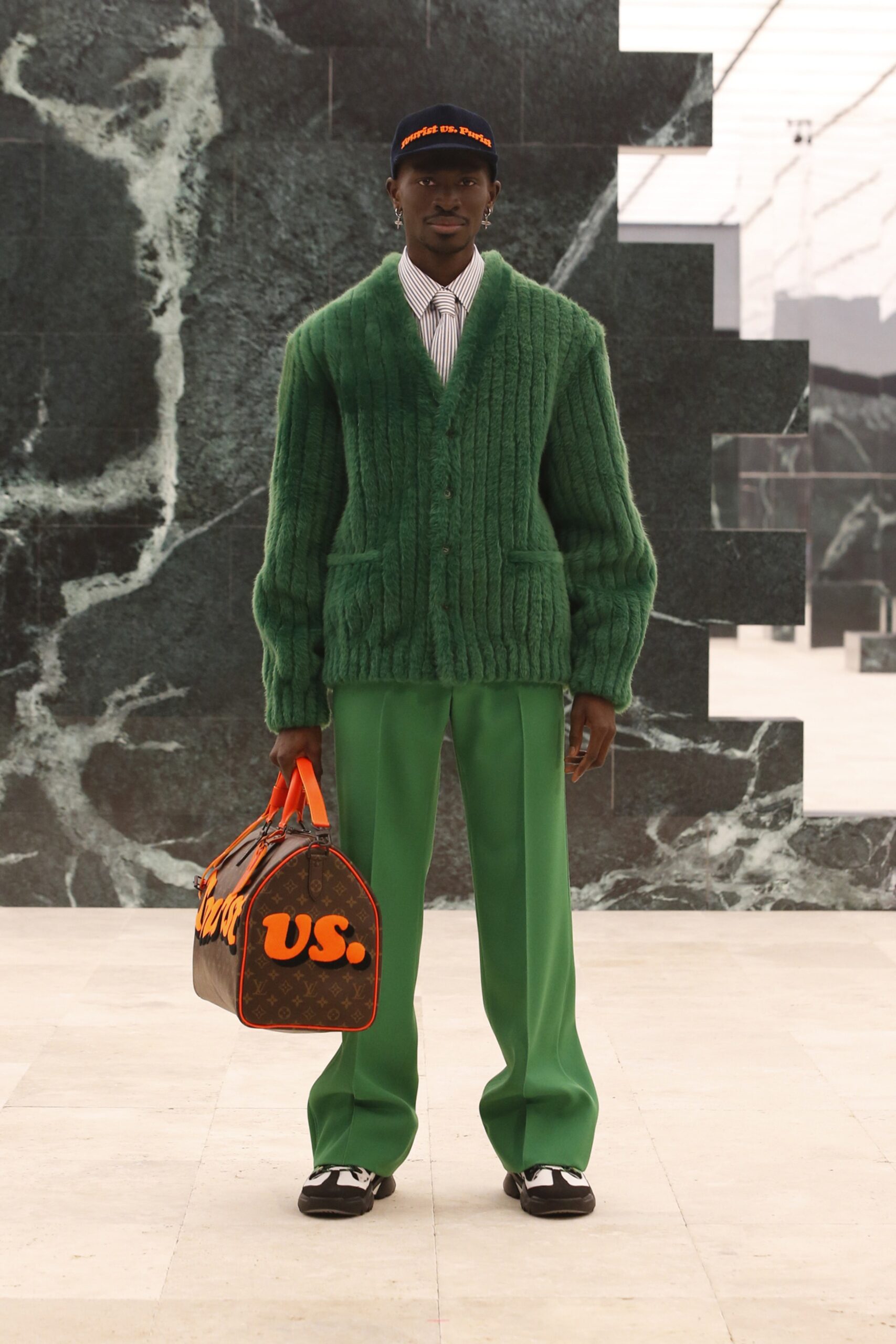 Louis Vuitton F/W 21 Menswear Look 32