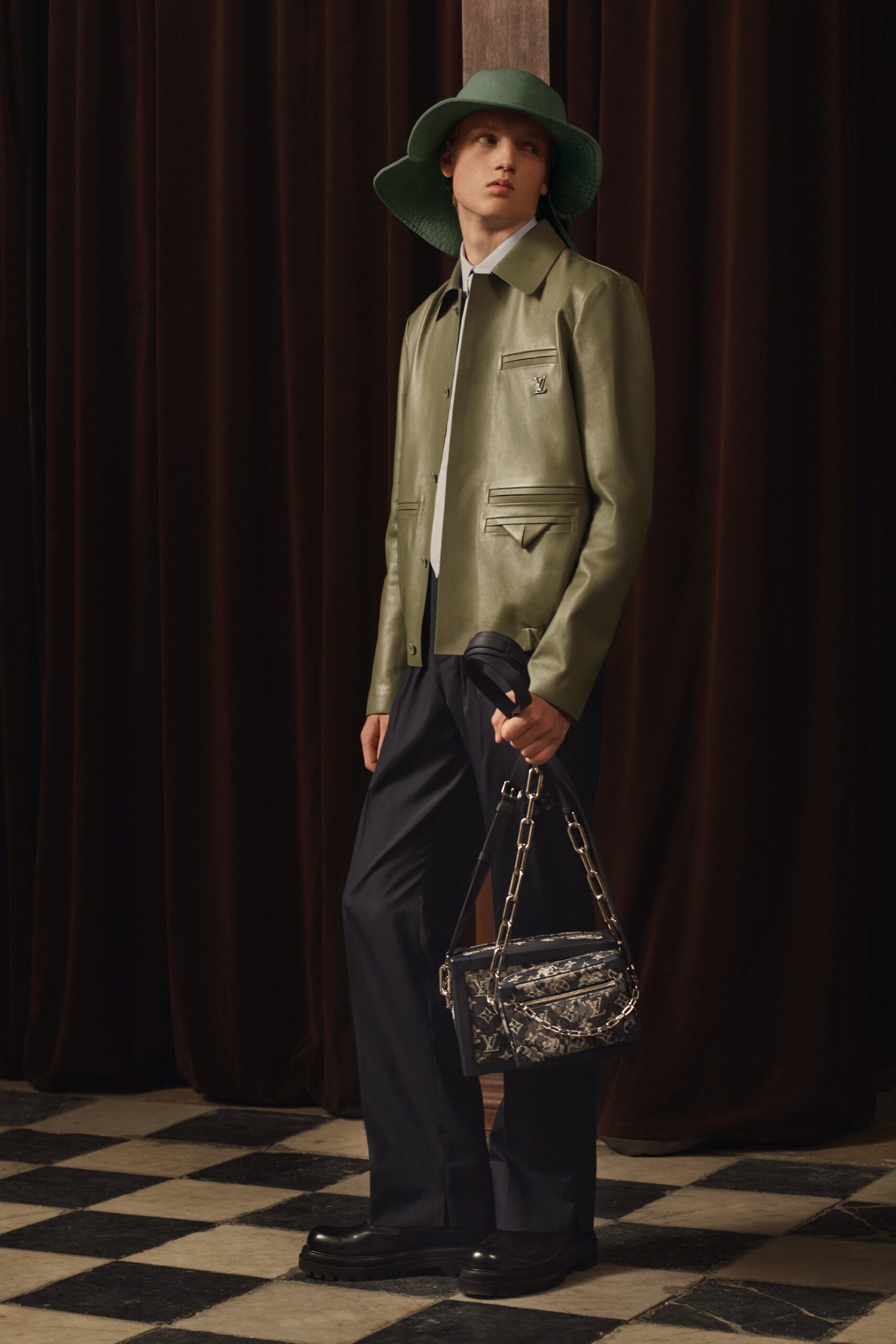 Louis Vuitton Resort 21 Look 32
