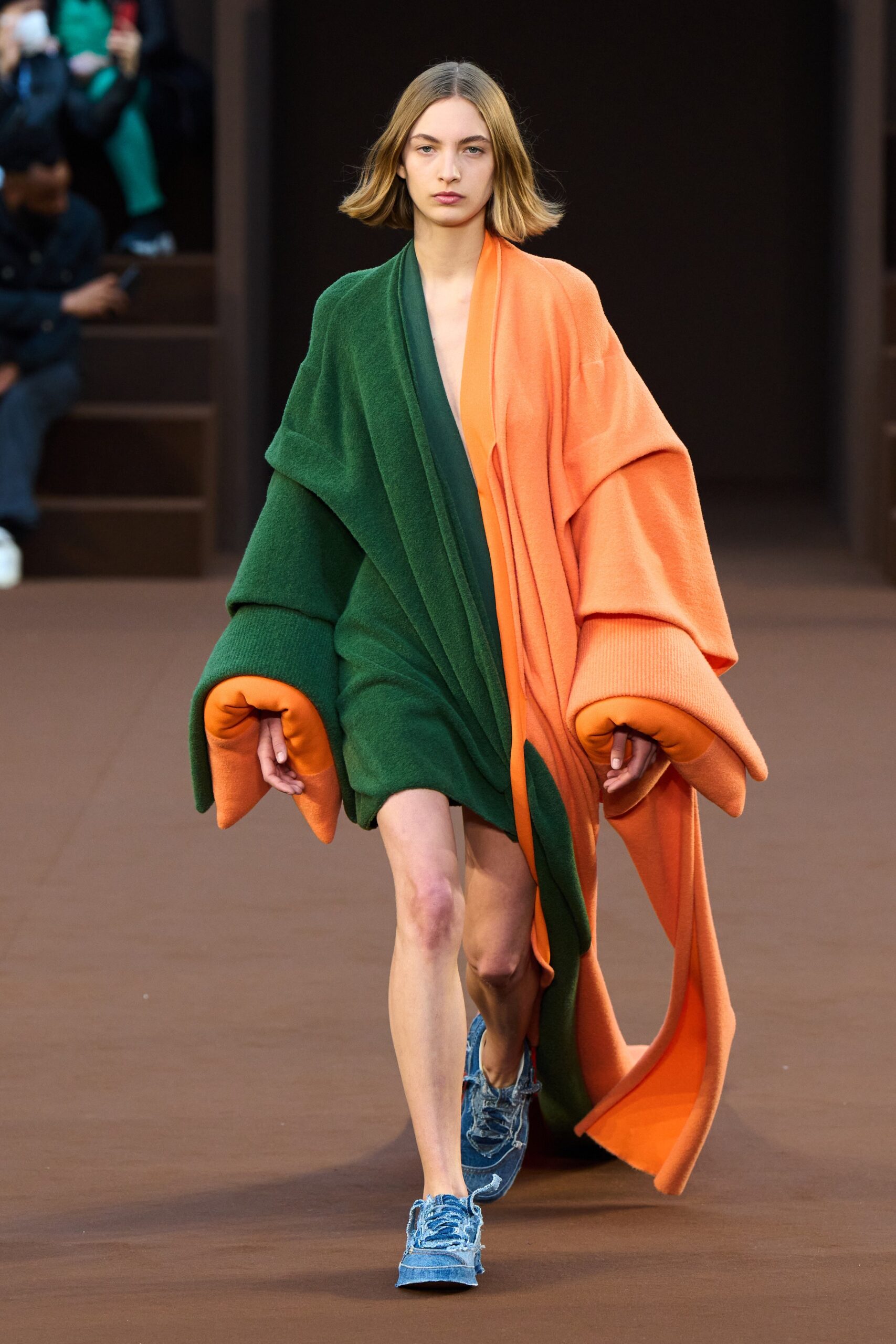 Loewe F/W 22 Look 32