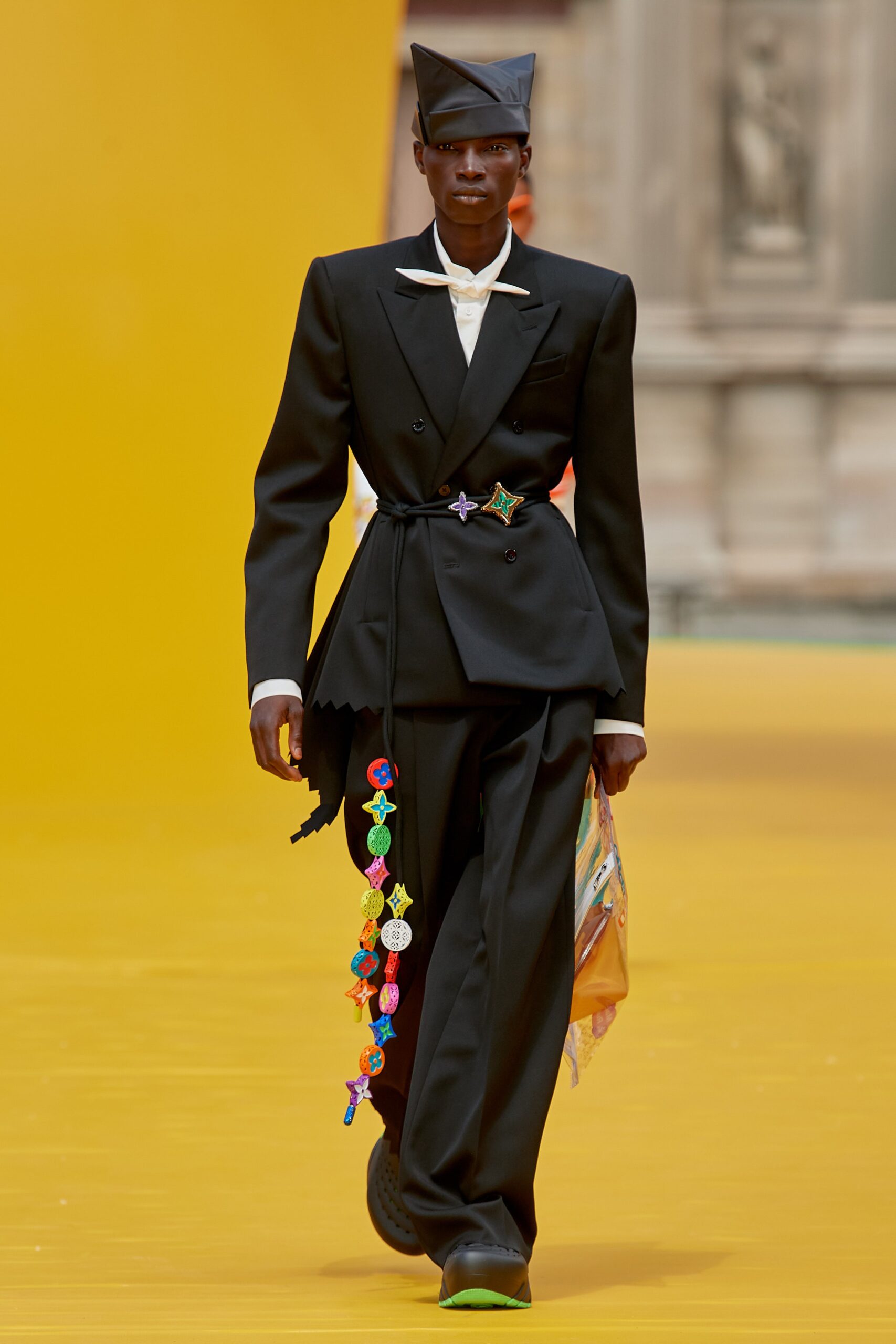 Louis Vuitton S/S 23 Menswear Look 27