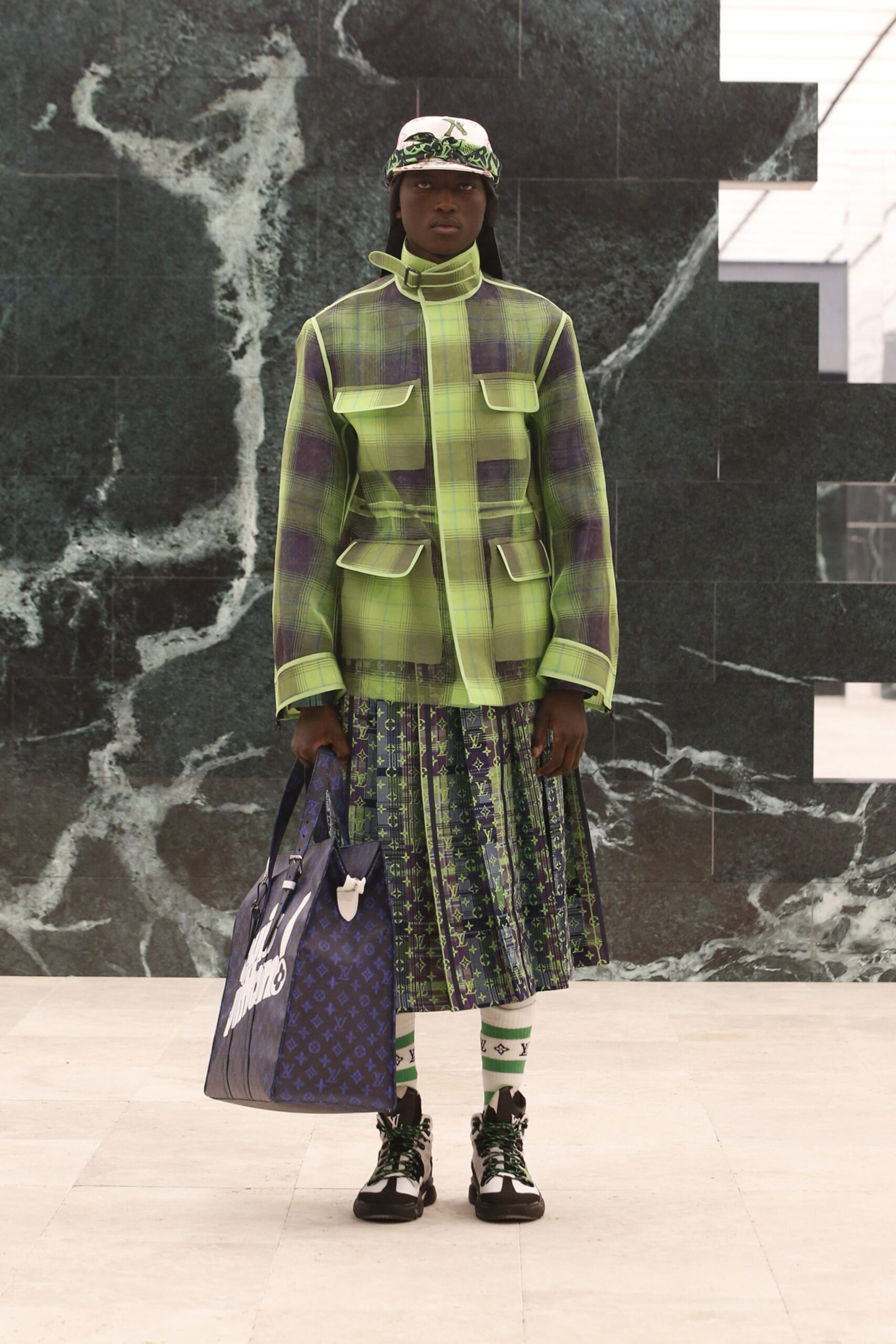 Louis Vuitton F/W 21 Menswear Look 33