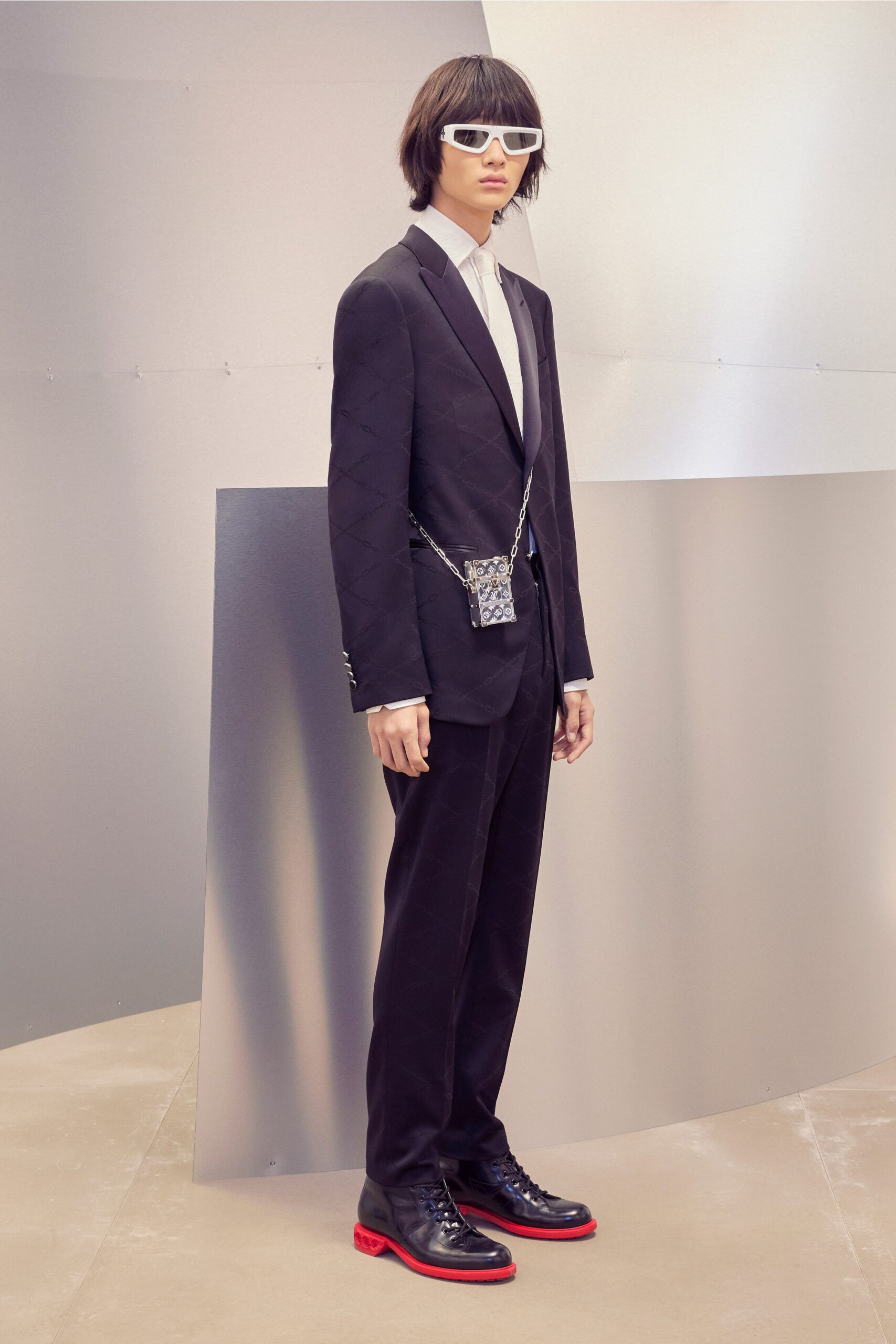 Louis Vuitton F/W 22 Look 33