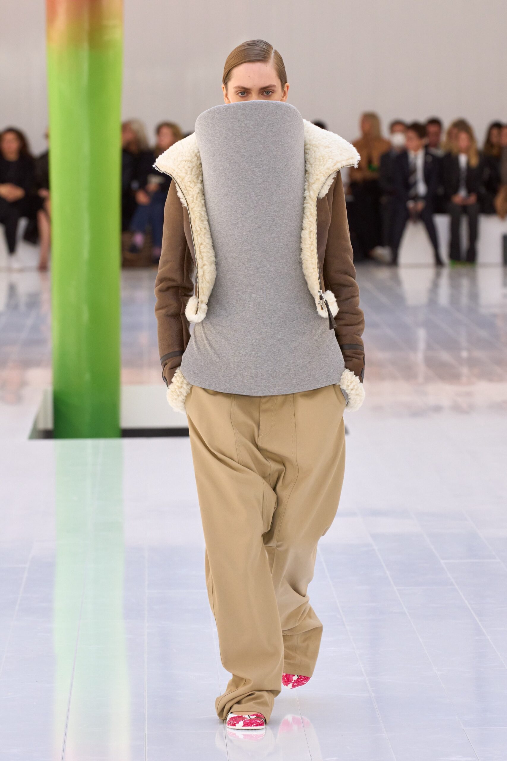 Loewe S/S 23 Look 33