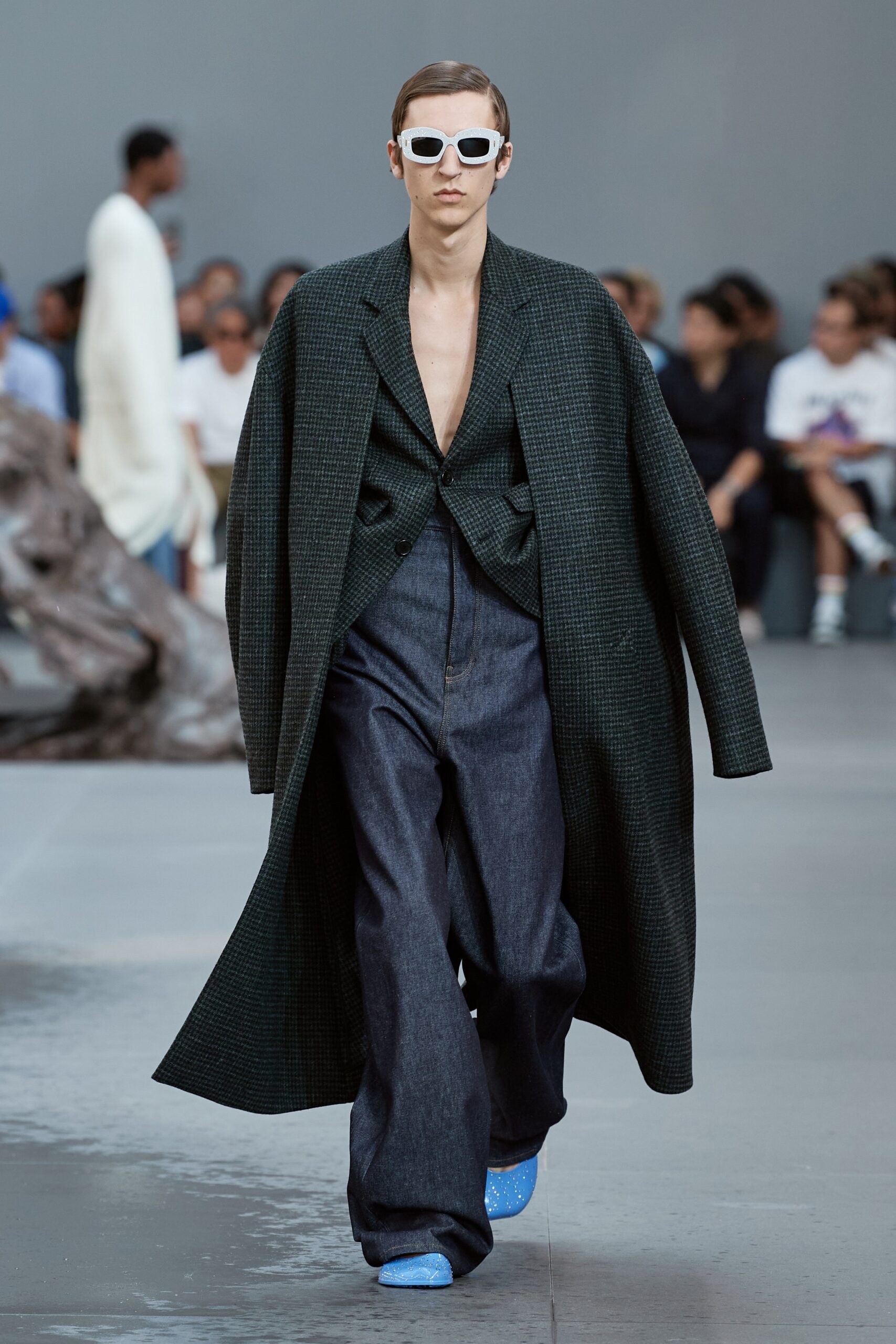 Loewe S/S 24 Menswear Look 33