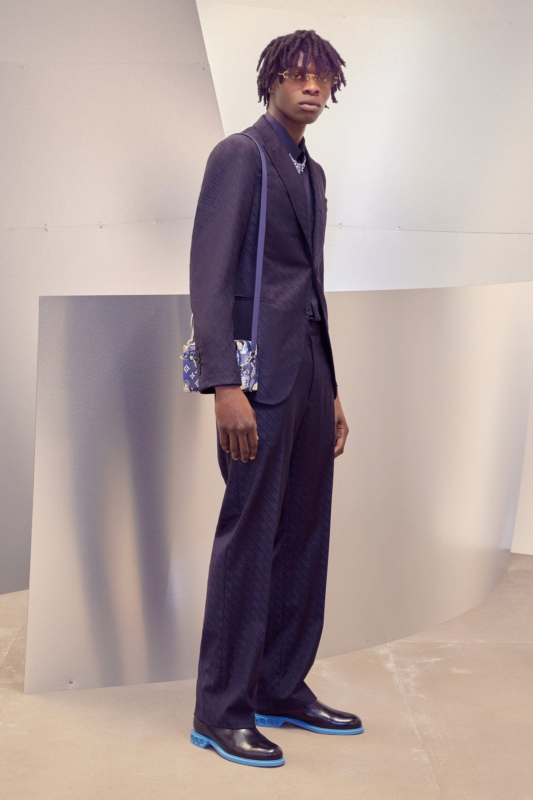 Louis Vuitton F/W 22 Look 34