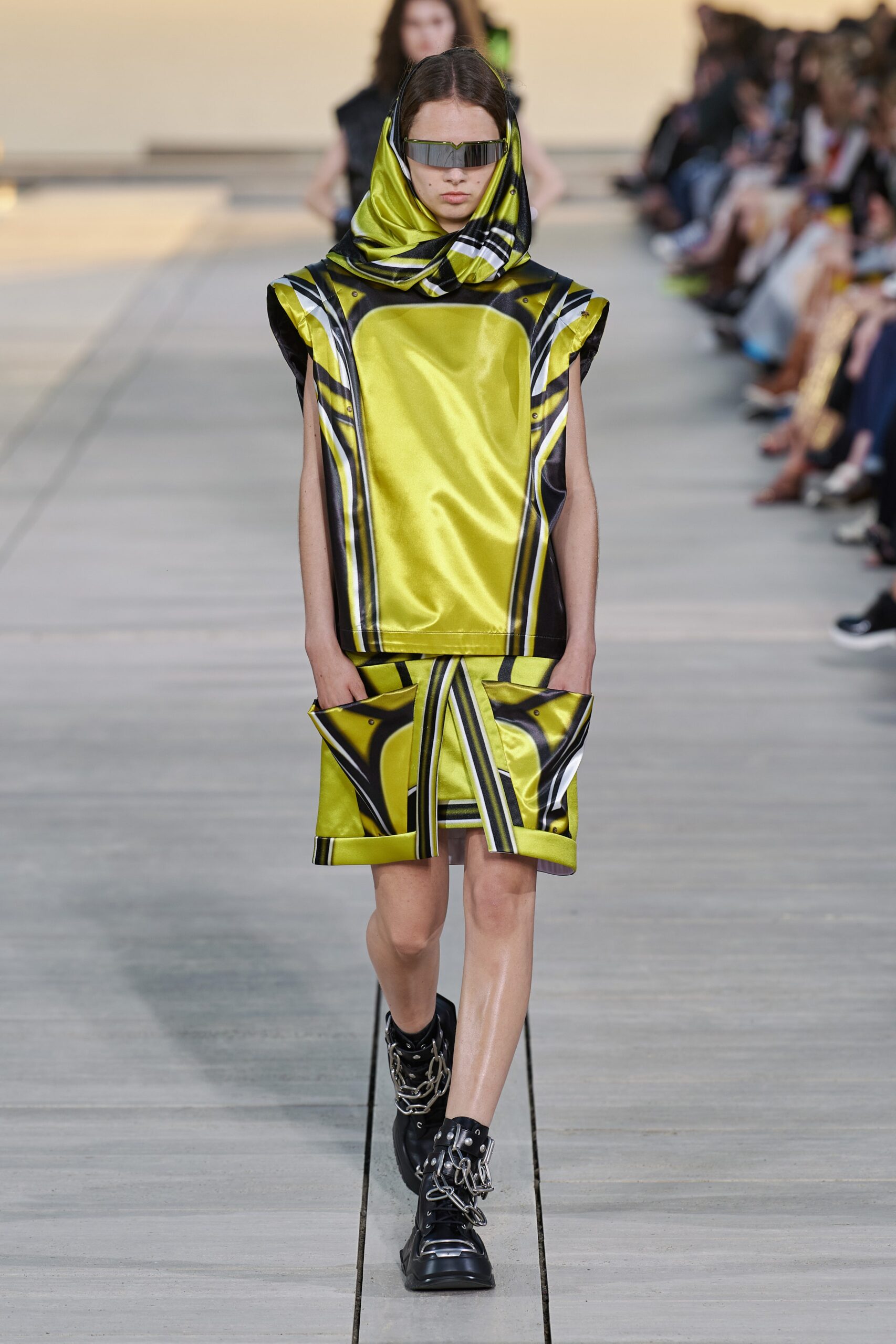 Louis Vuitton Resort 23 Look 34