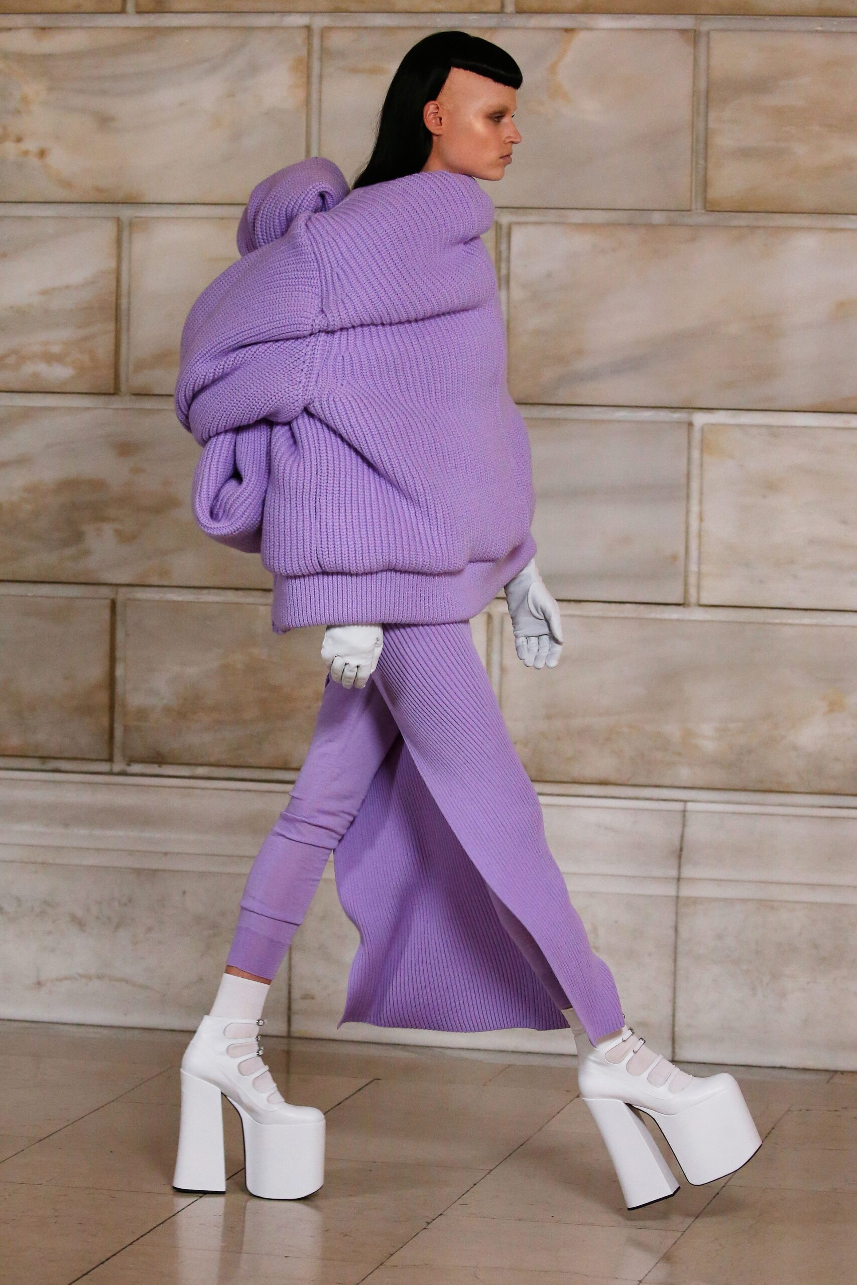 Marc Jacobs F/W 22 Look 34
