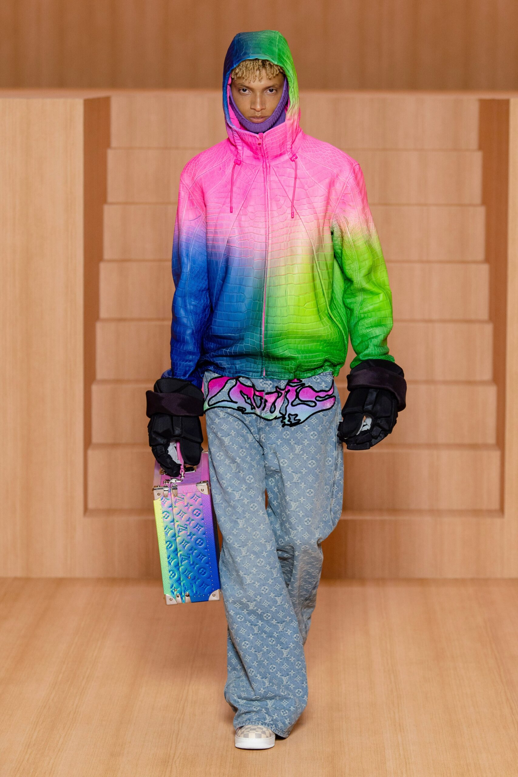 Louis Vuitton S/S 22 Menswear Look 37