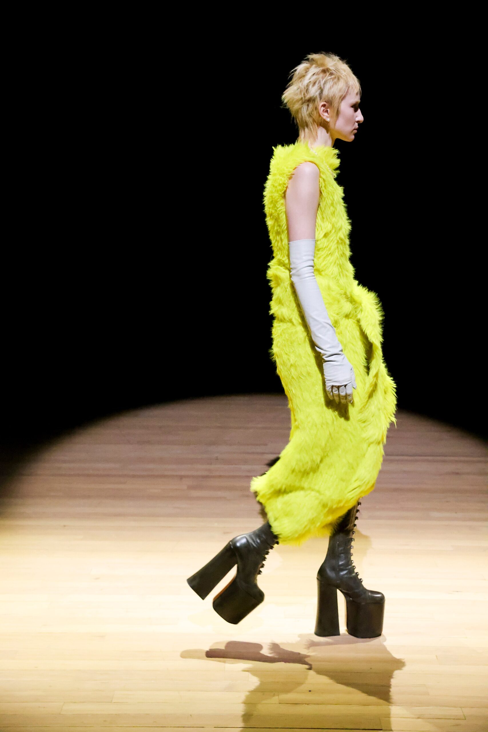 Marc Jacobs S/S 23 Look 36