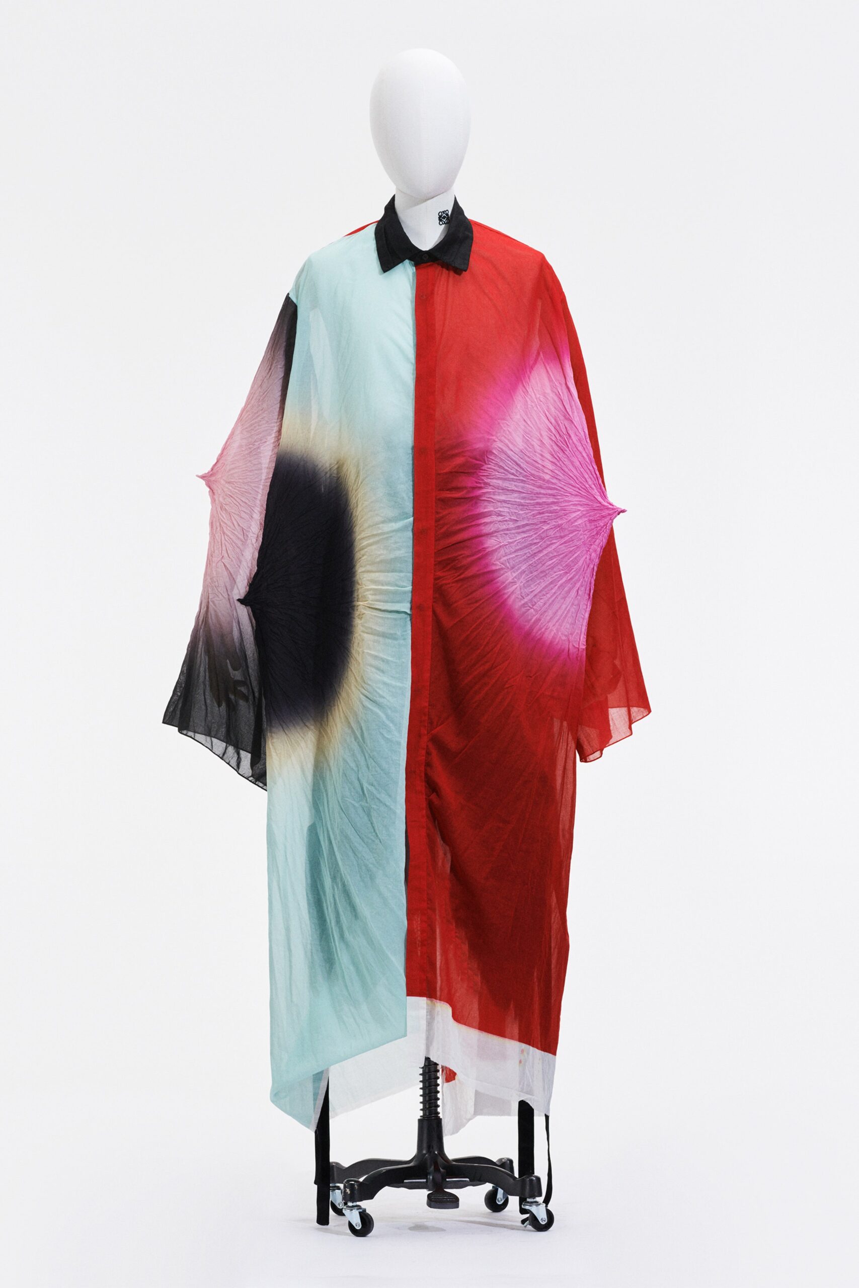 Loewe S/S 21 Menswear Look 19