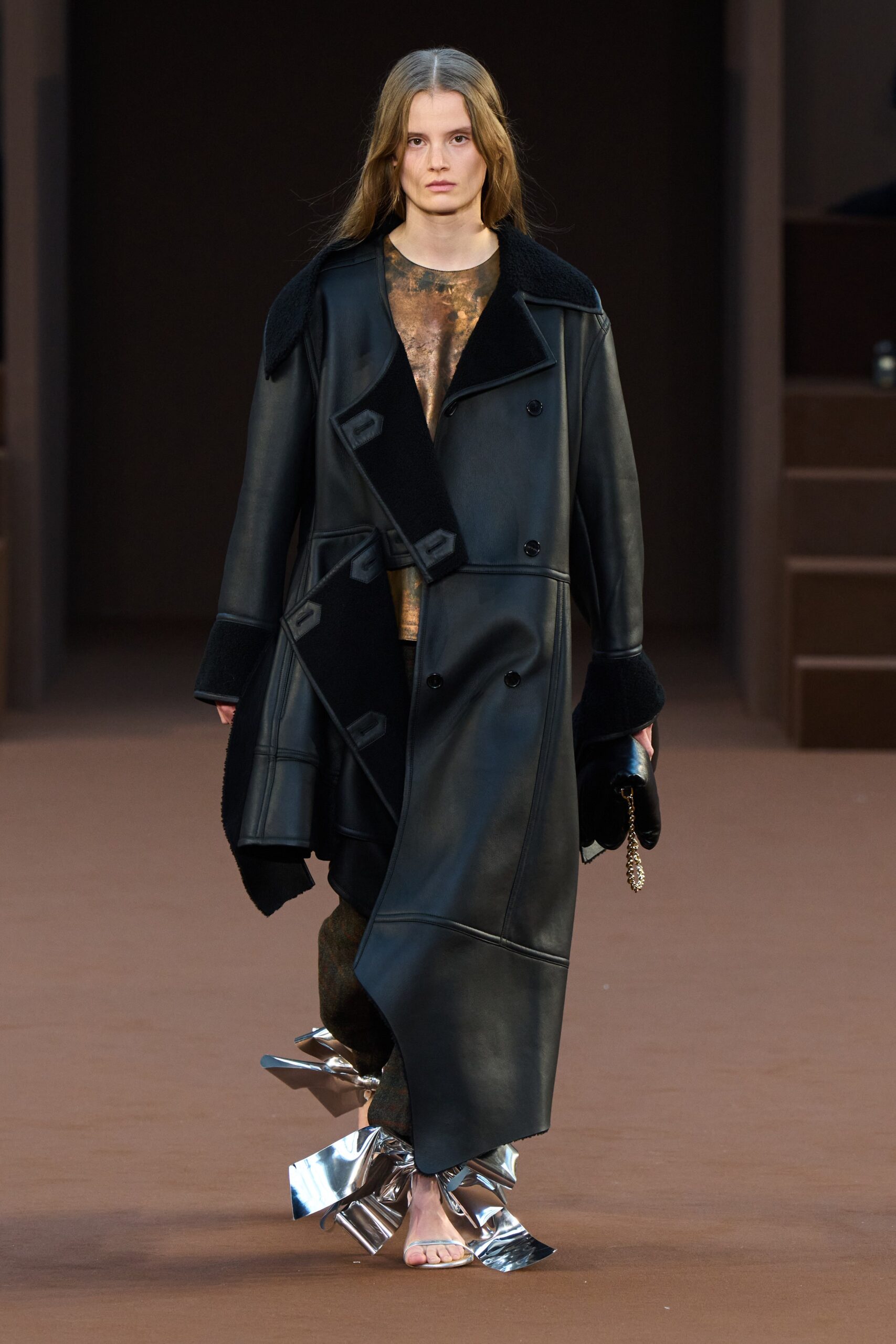 Loewe F/W 22 Look 37