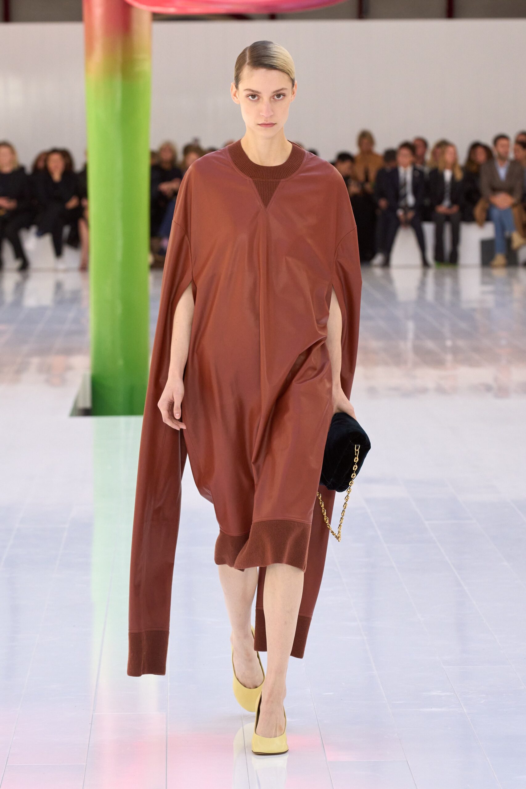 Loewe S/S 23 Look 37