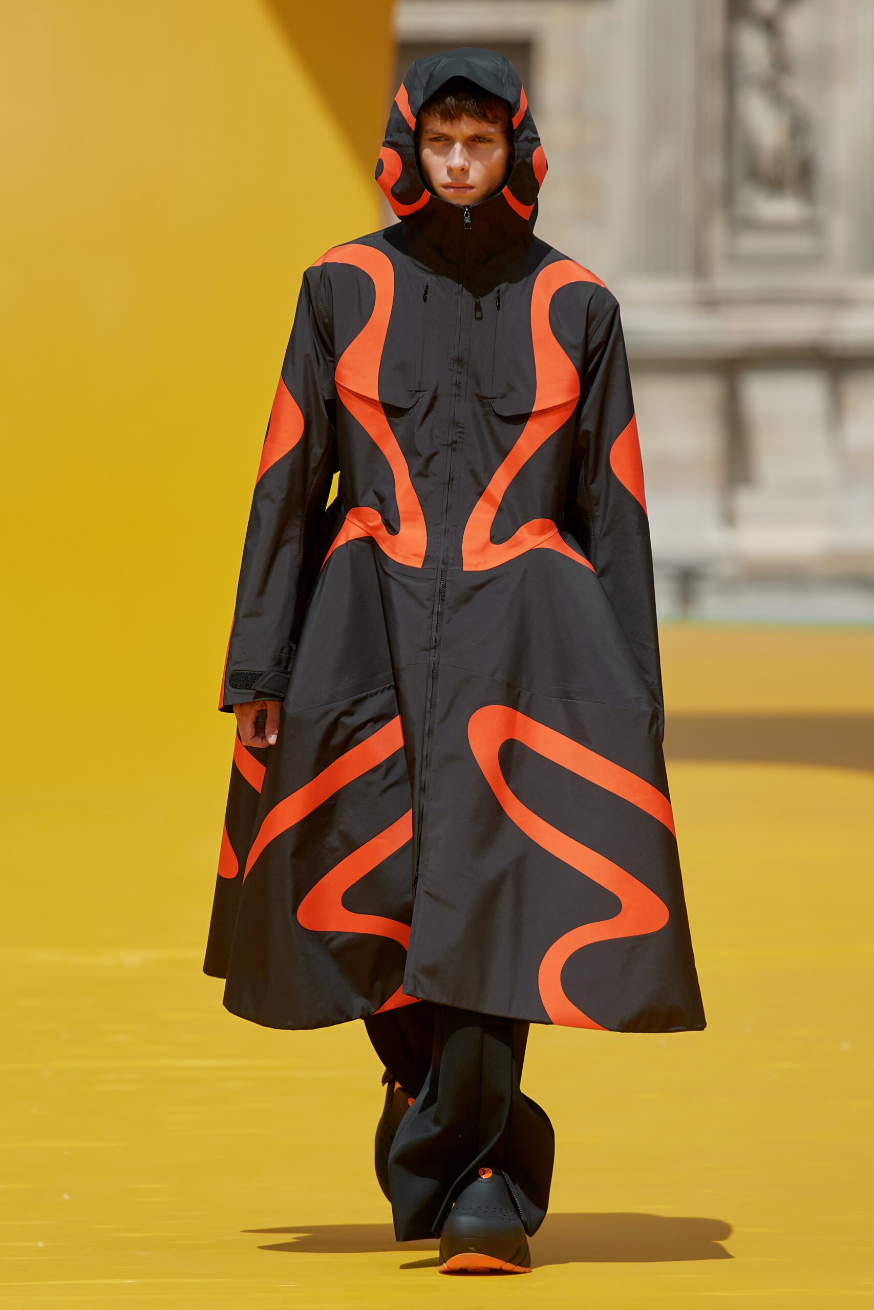 Louis Vuitton S/S 23 Menswear Look 32