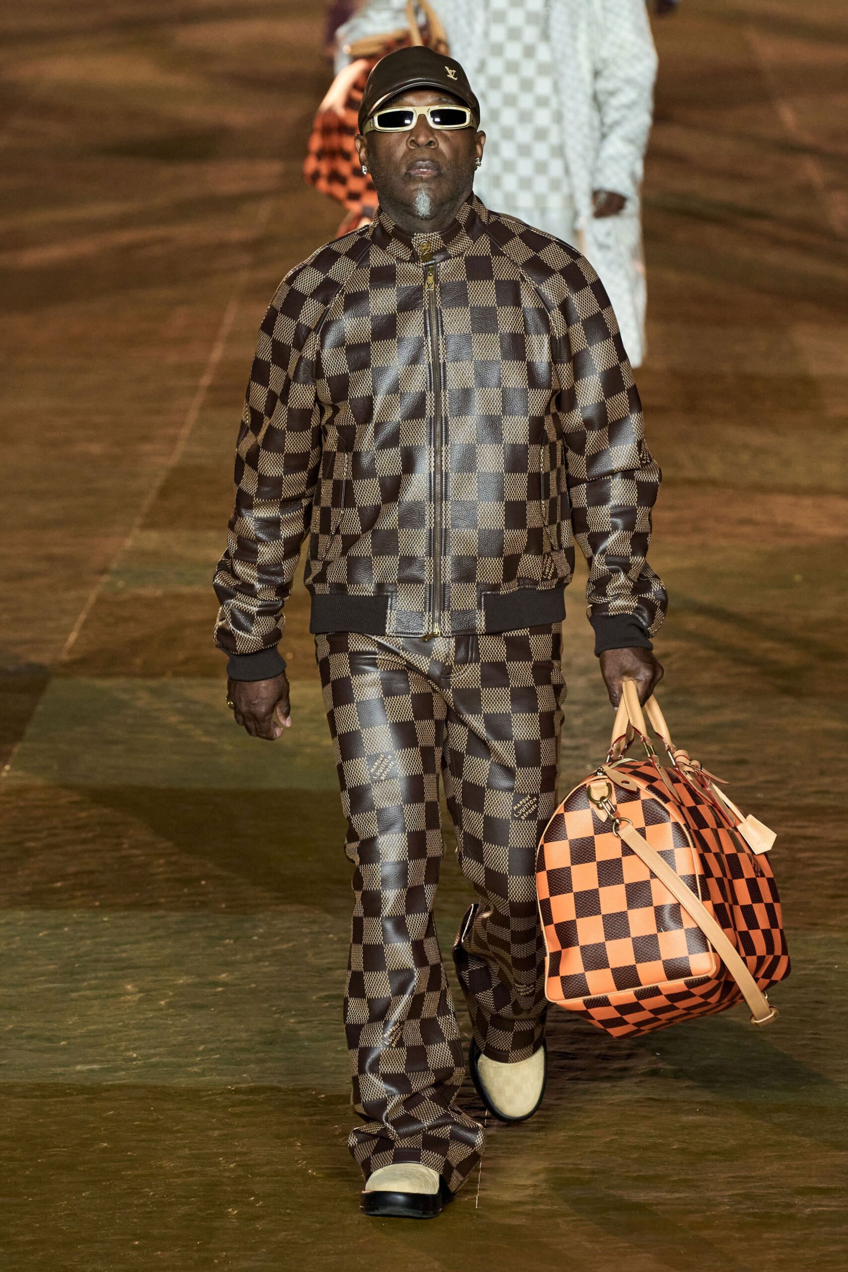 Louis Vuitton S/S 24 Menswear Look 37