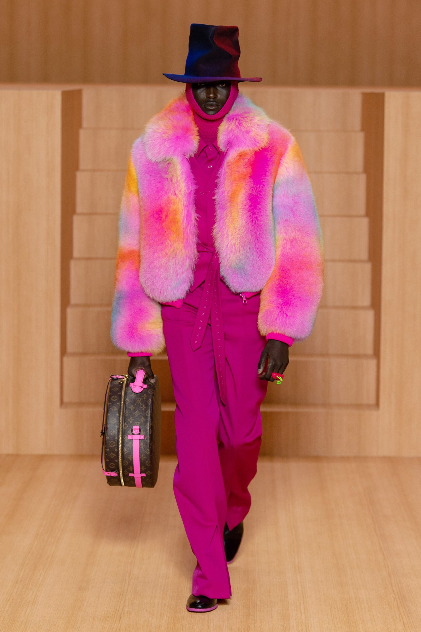 Louis Vuitton S/S 22 Menswear Look 39