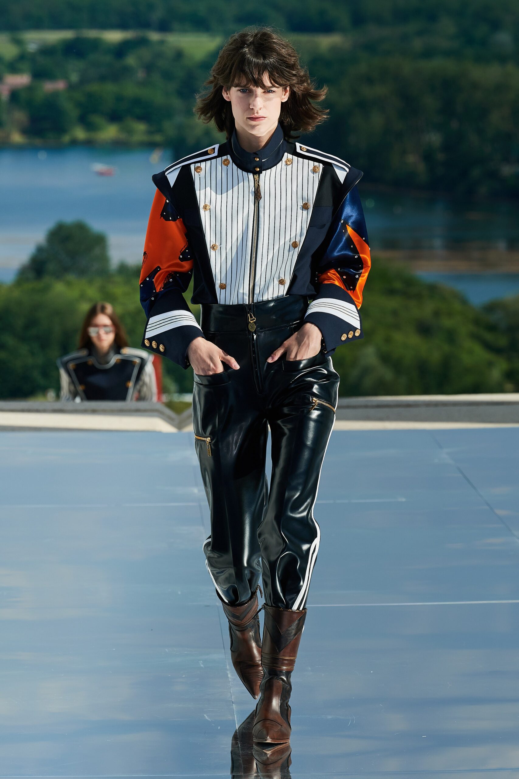 Louis Vuitton Resort 22 Look 38