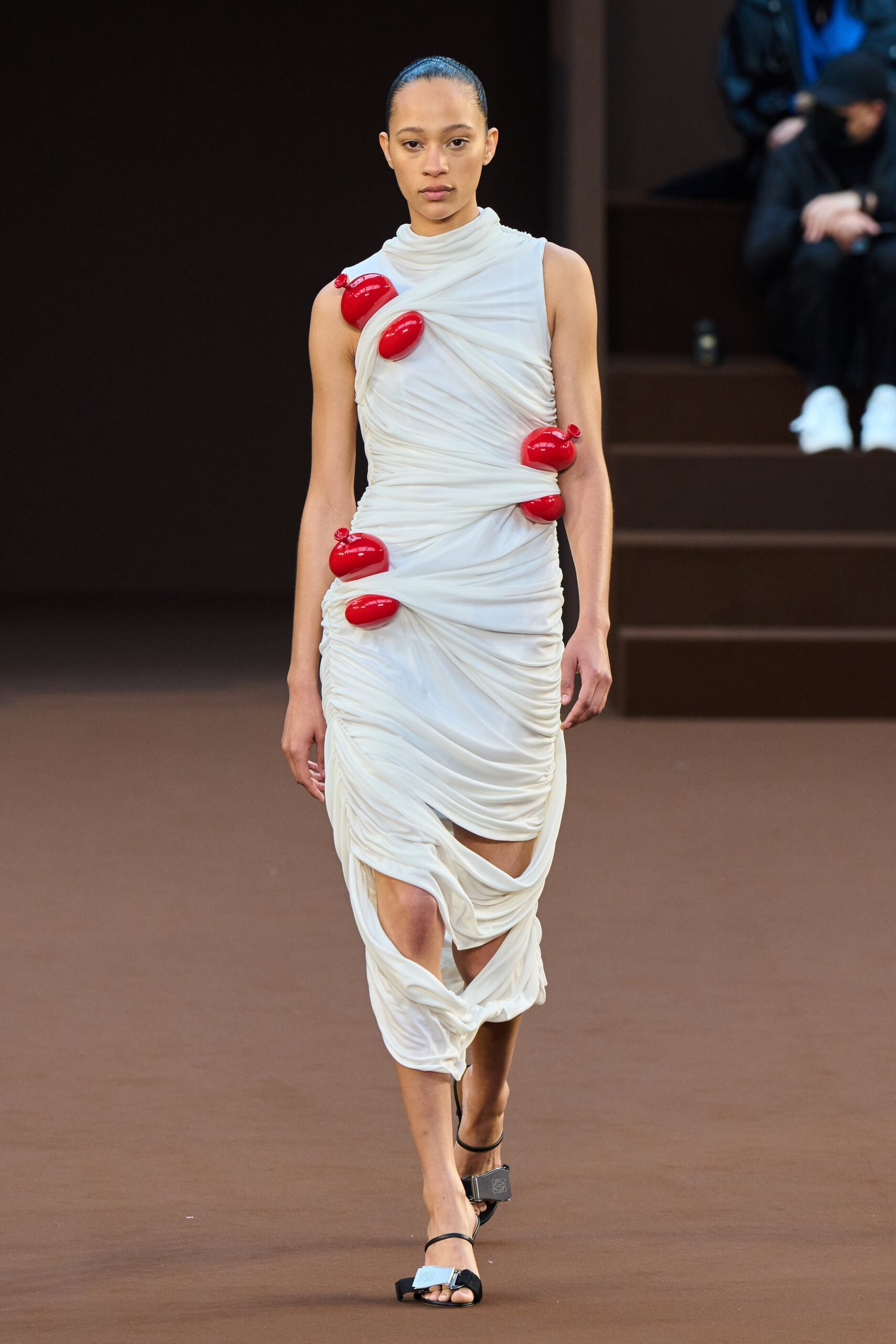 Loewe F/W 22 Look 39