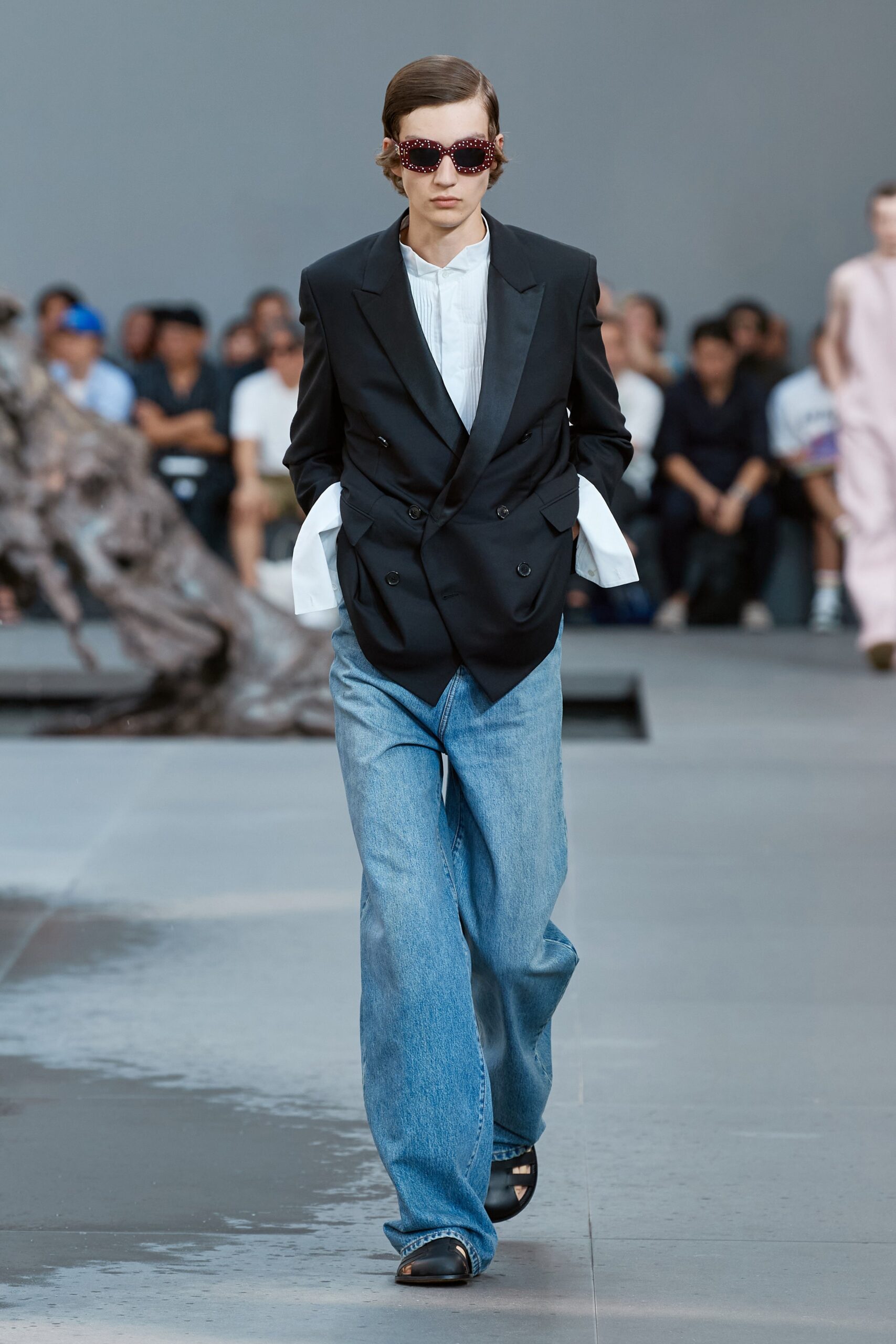 Loewe S/S 24 Menswear Look 39