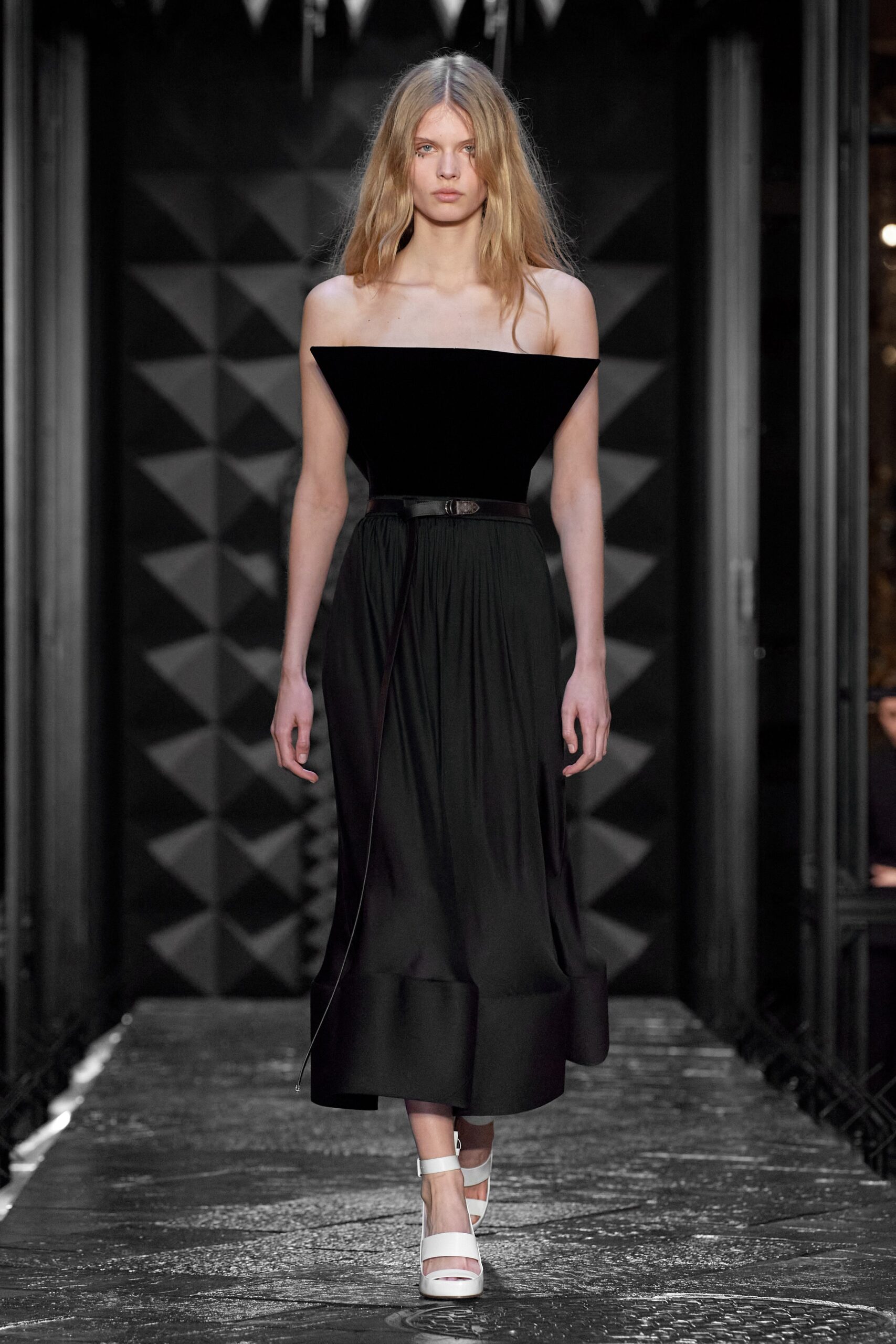 Louis Vuitton F/W 23 Look 39