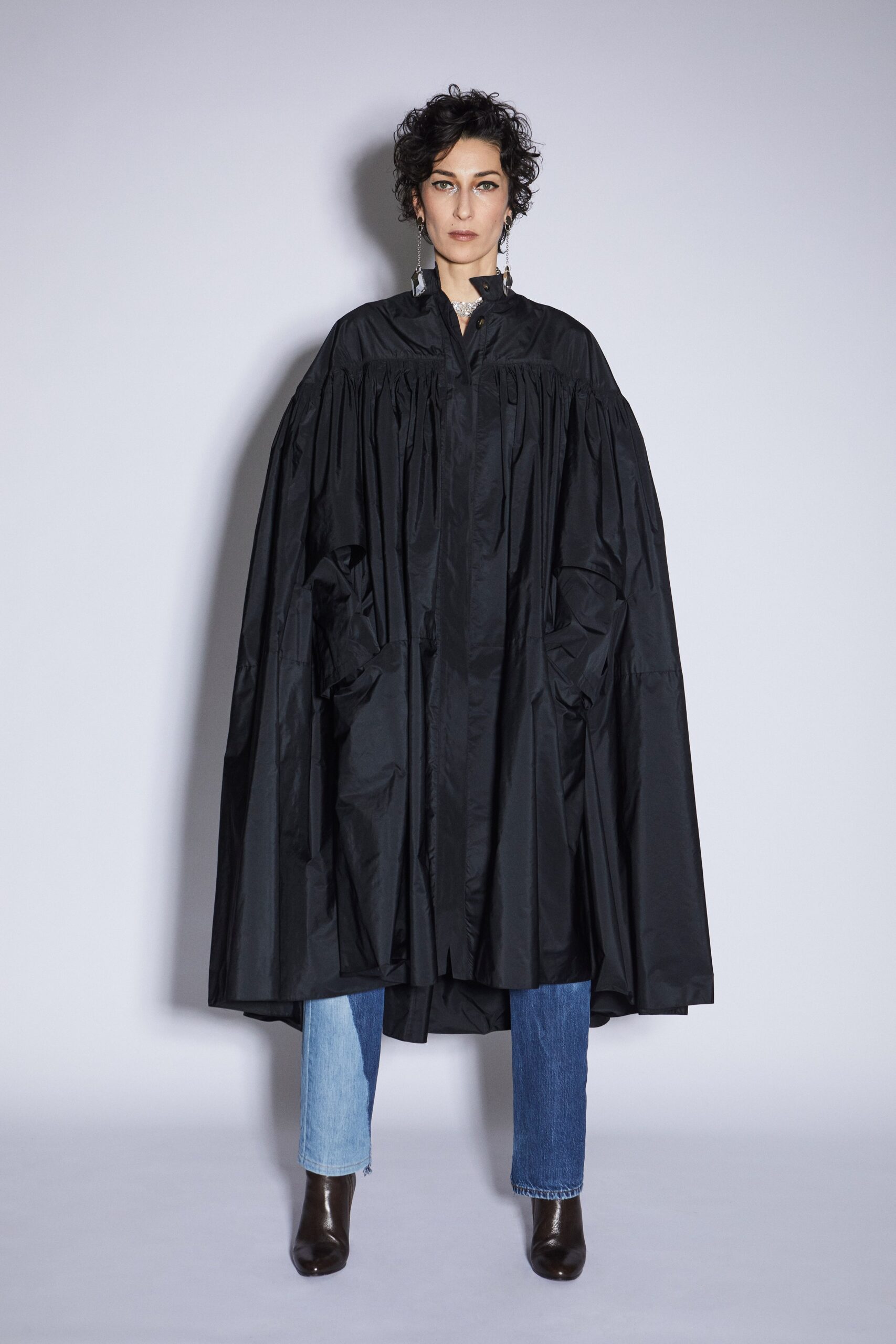 Lutz Huelle F/W 22 Look 39