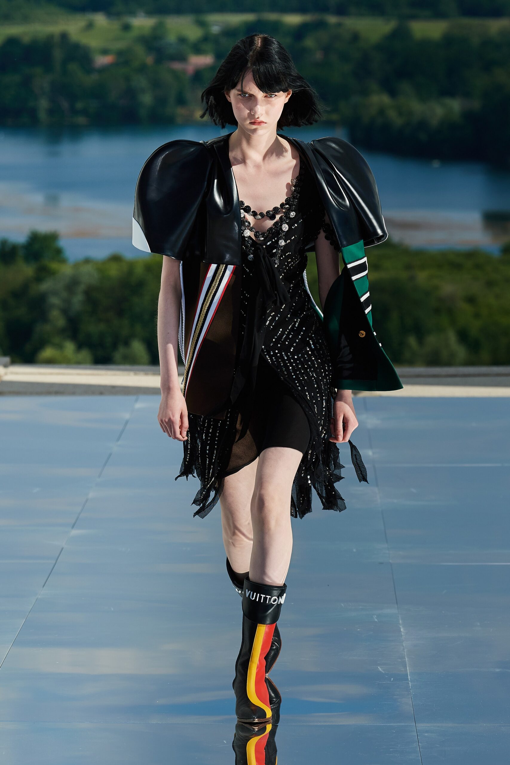 Louis Vuitton Resort 22 Look 41