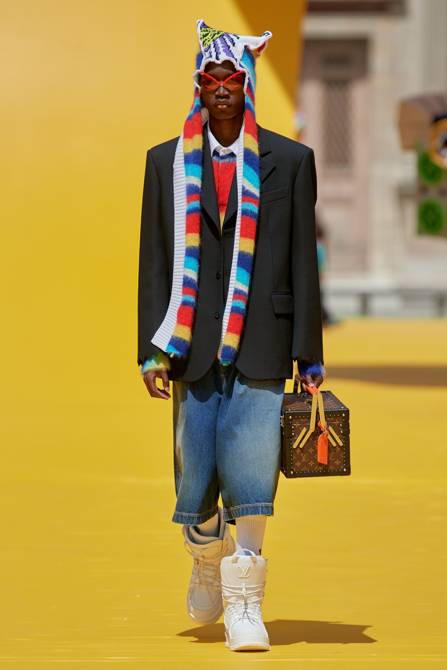 Louis Vuitton S/S 23 Menswear Look 36