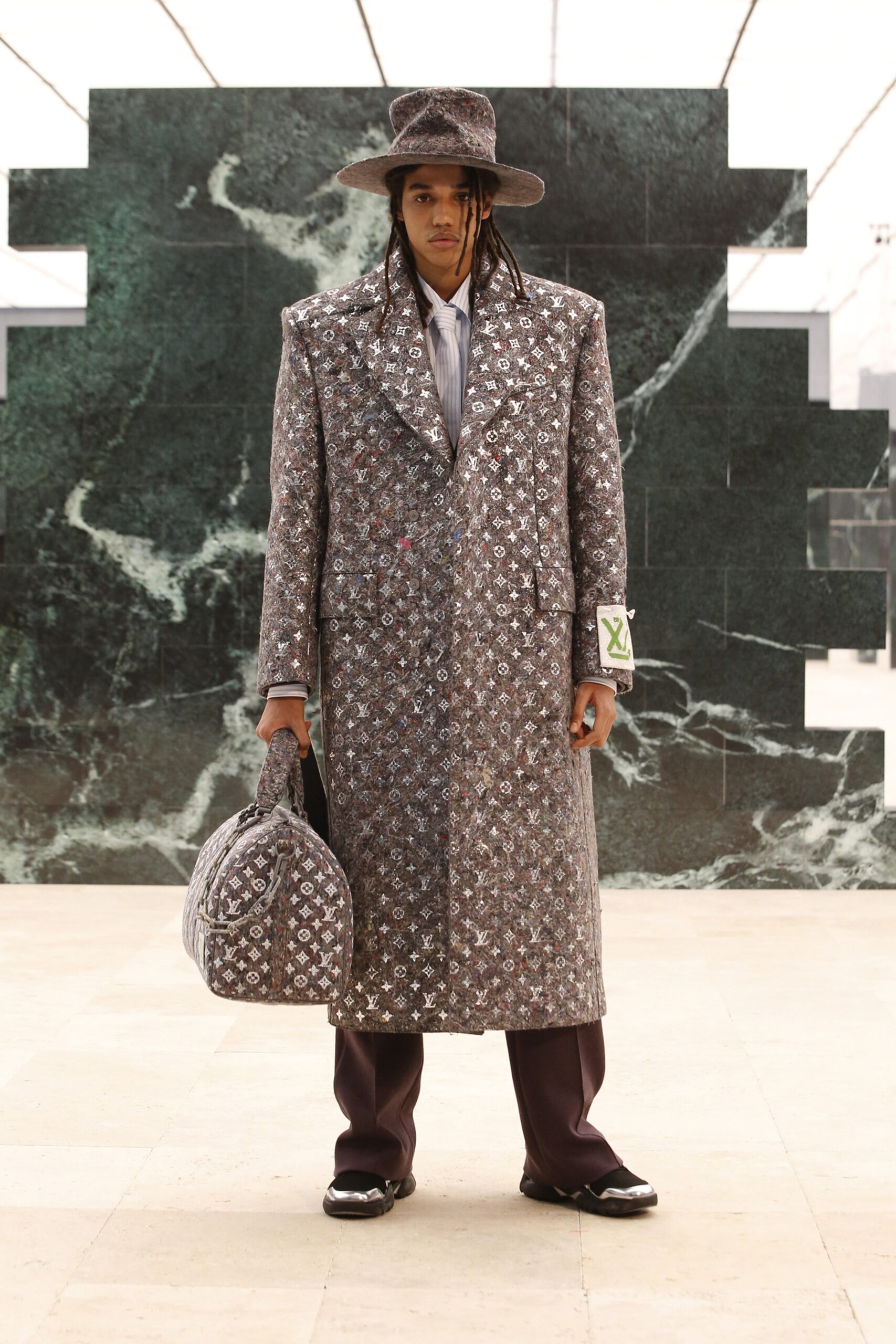 Louis Vuitton F/W 21 Menswear Look 42