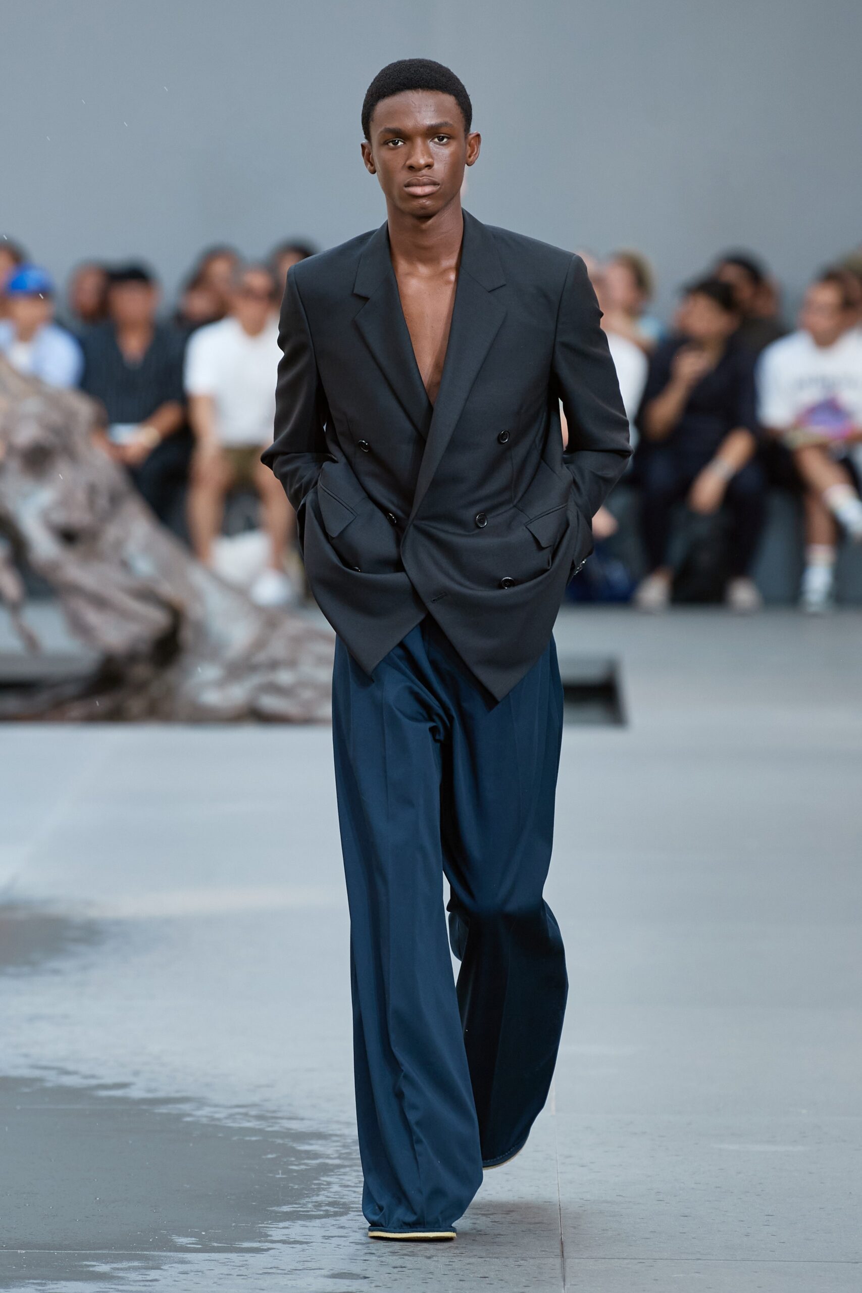 Loewe S/S 24 Menswear Look 42