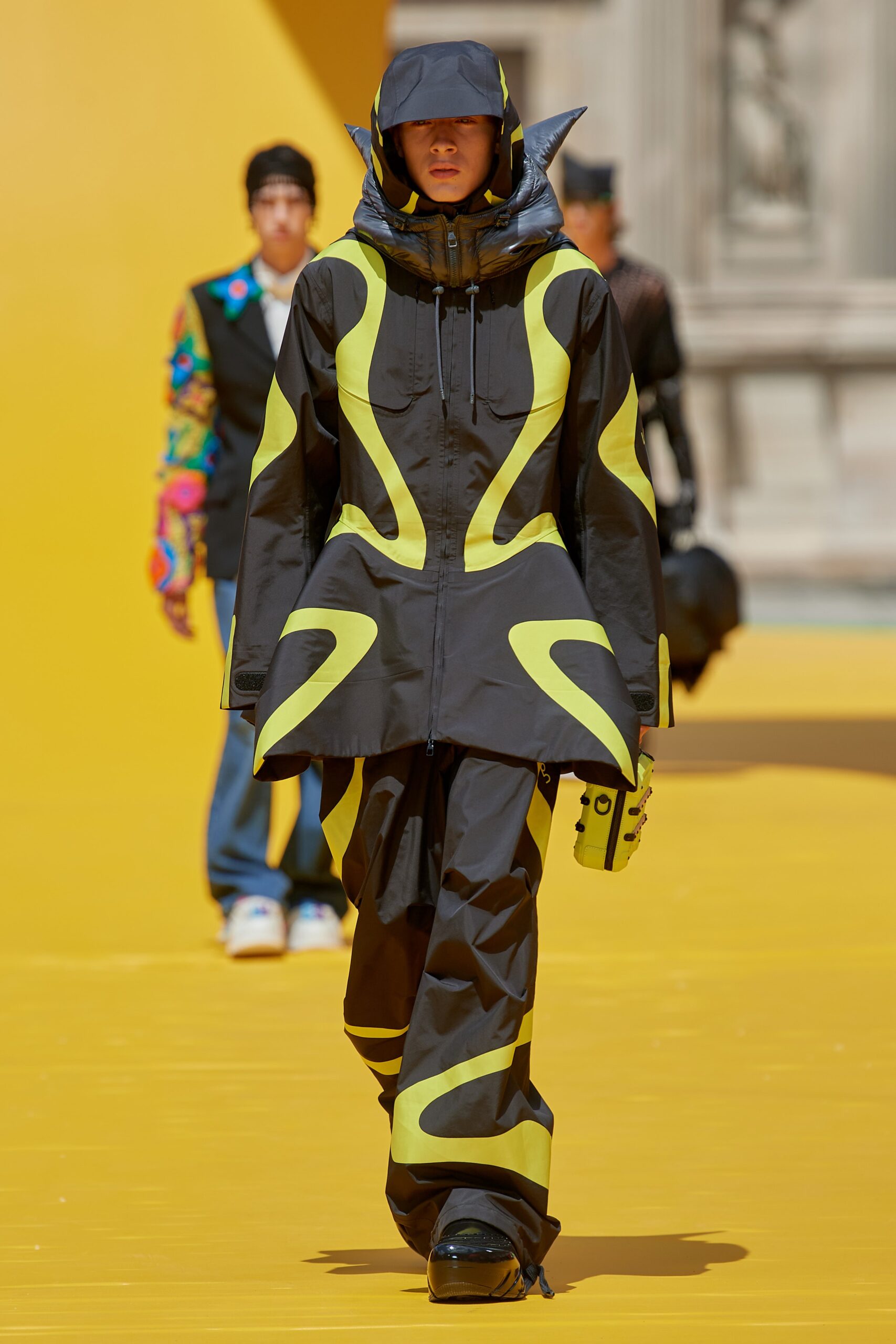 Louis Vuitton S/S 23 Menswear Look 38