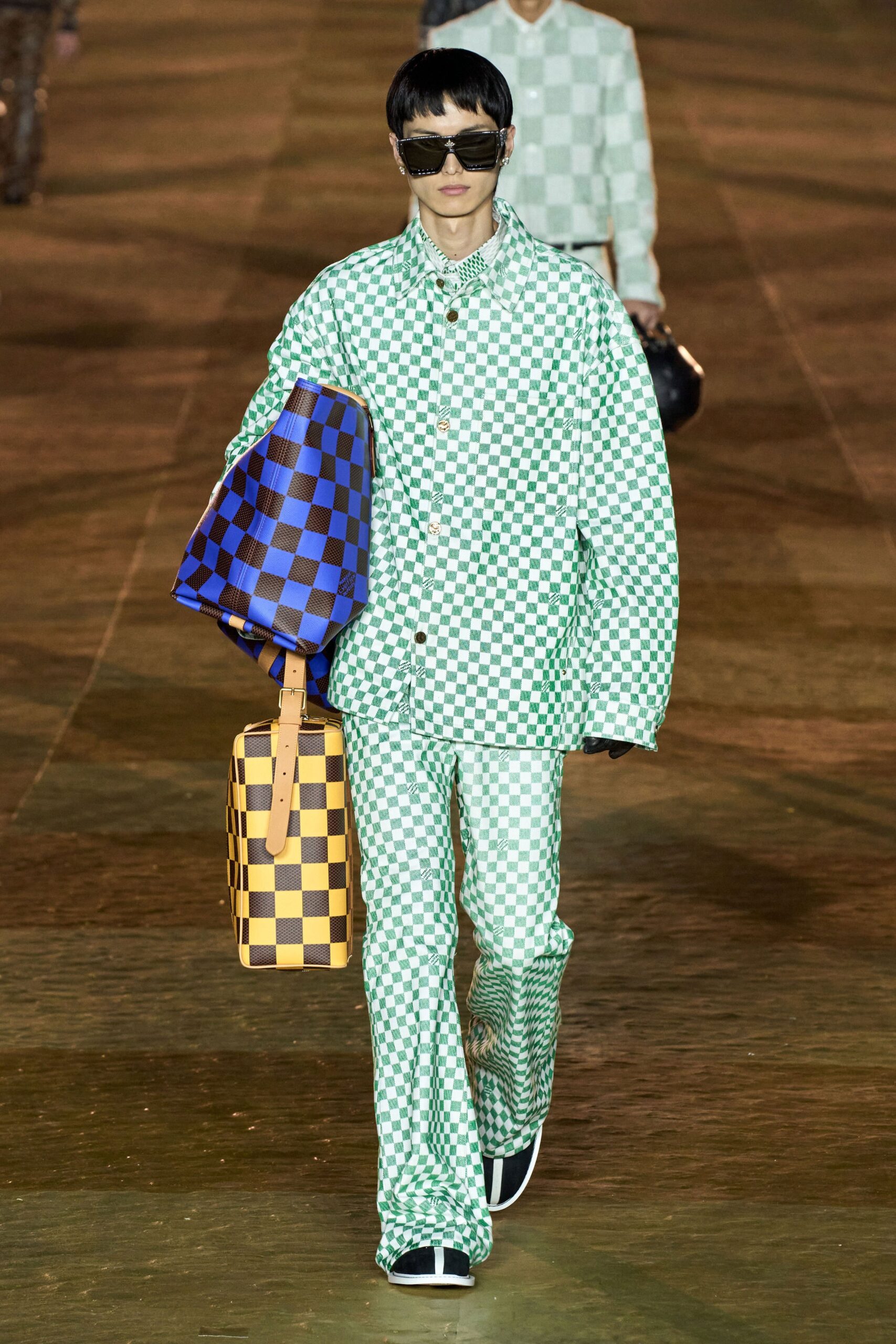 Louis Vuitton S/S 24 Menswear Look 43