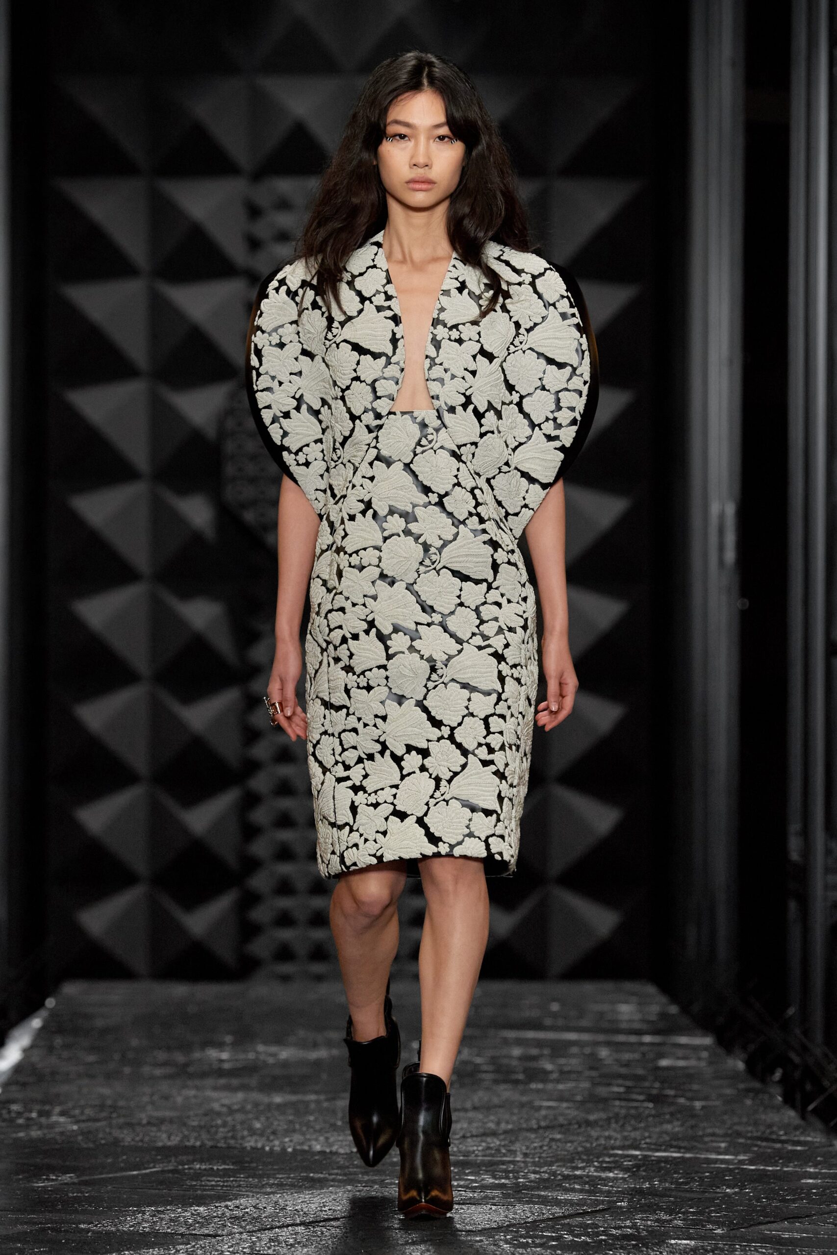 Louis Vuitton F/W 23 Look 44
