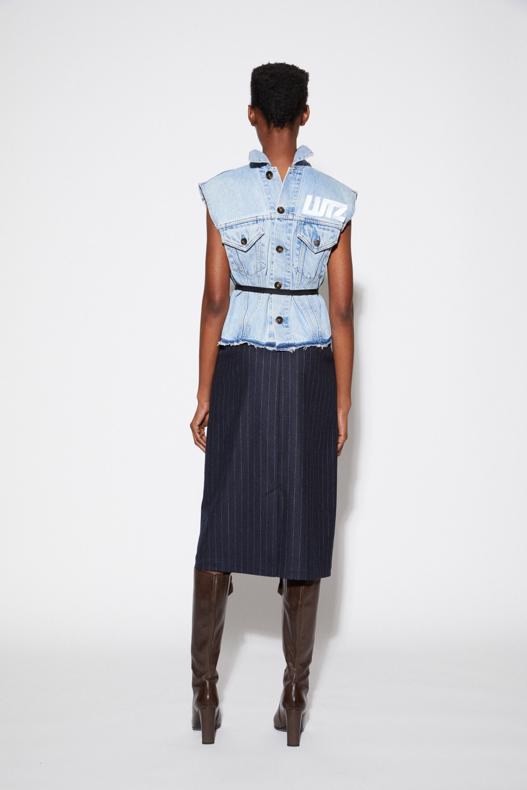 Lutz Huelle F/W 23 Look 44