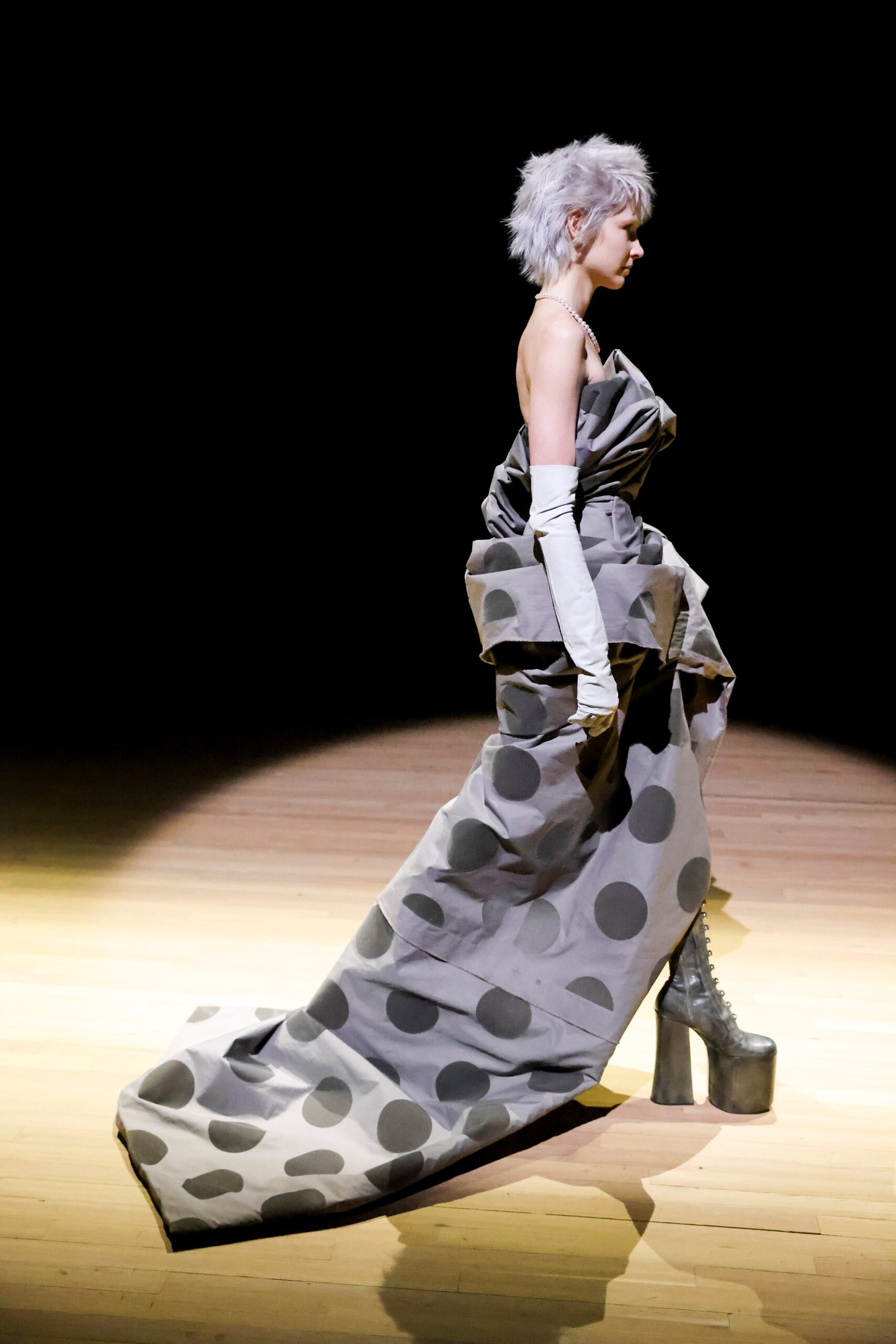 Marc Jacobs S/S 23 Look 44