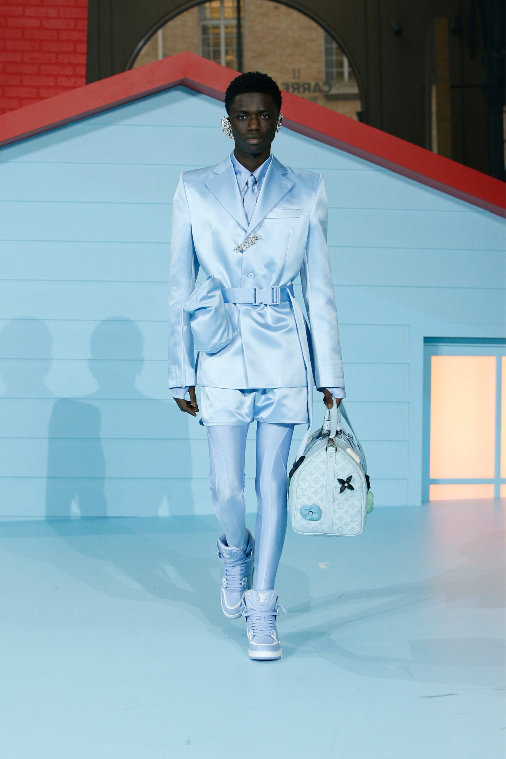 Louis Vuitton F/W 22 Menswear Look 45