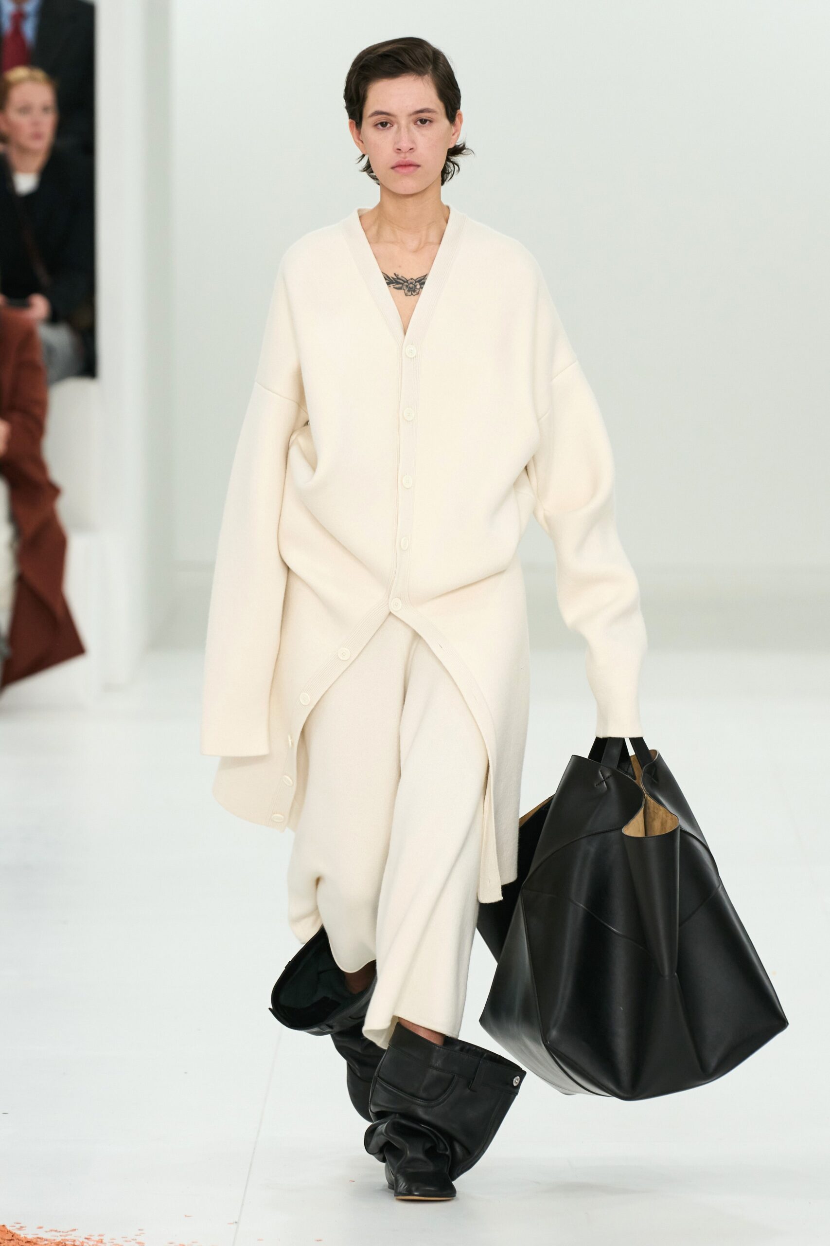 Loewe F/W 23 Look 45