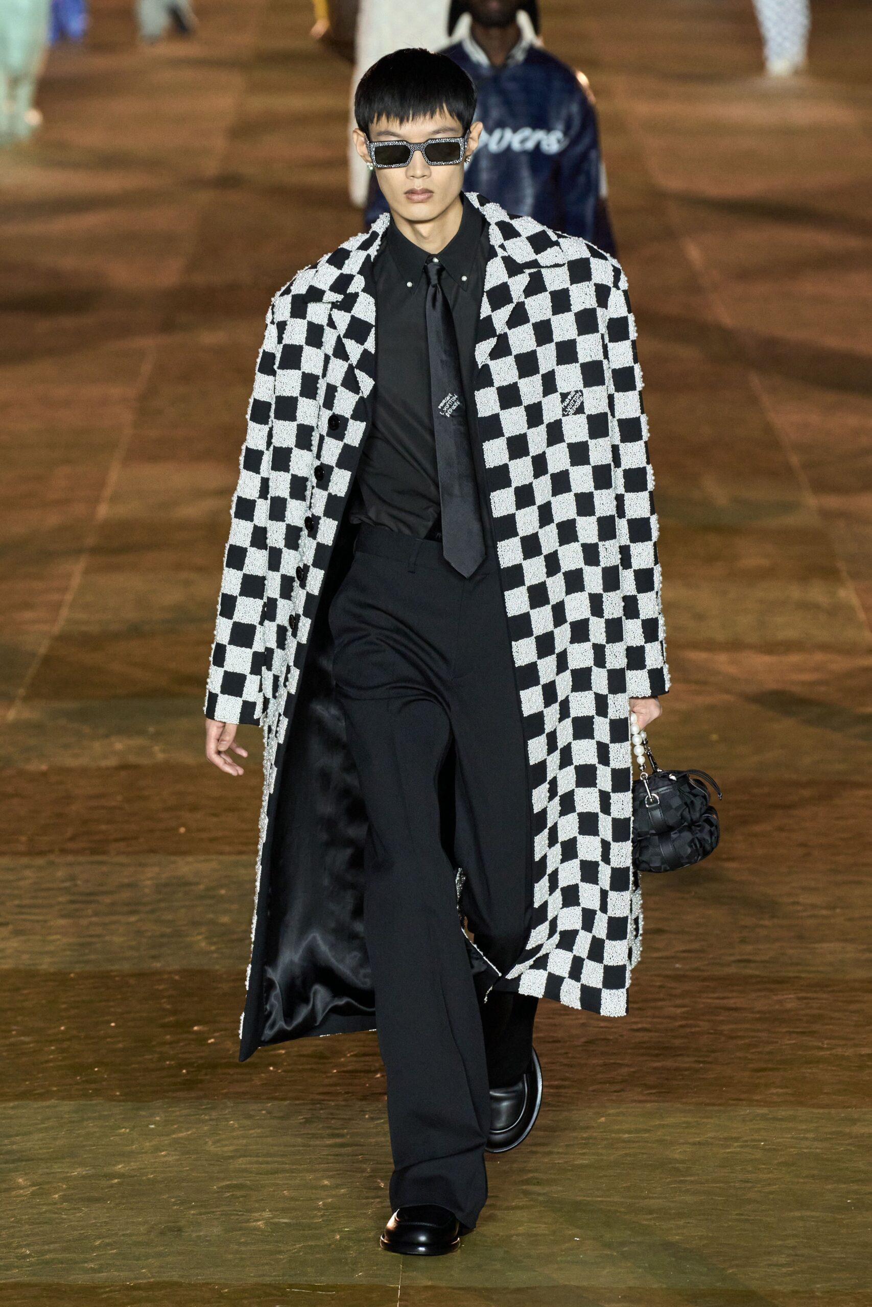Louis Vuitton S/S 24 Menswear Look 46