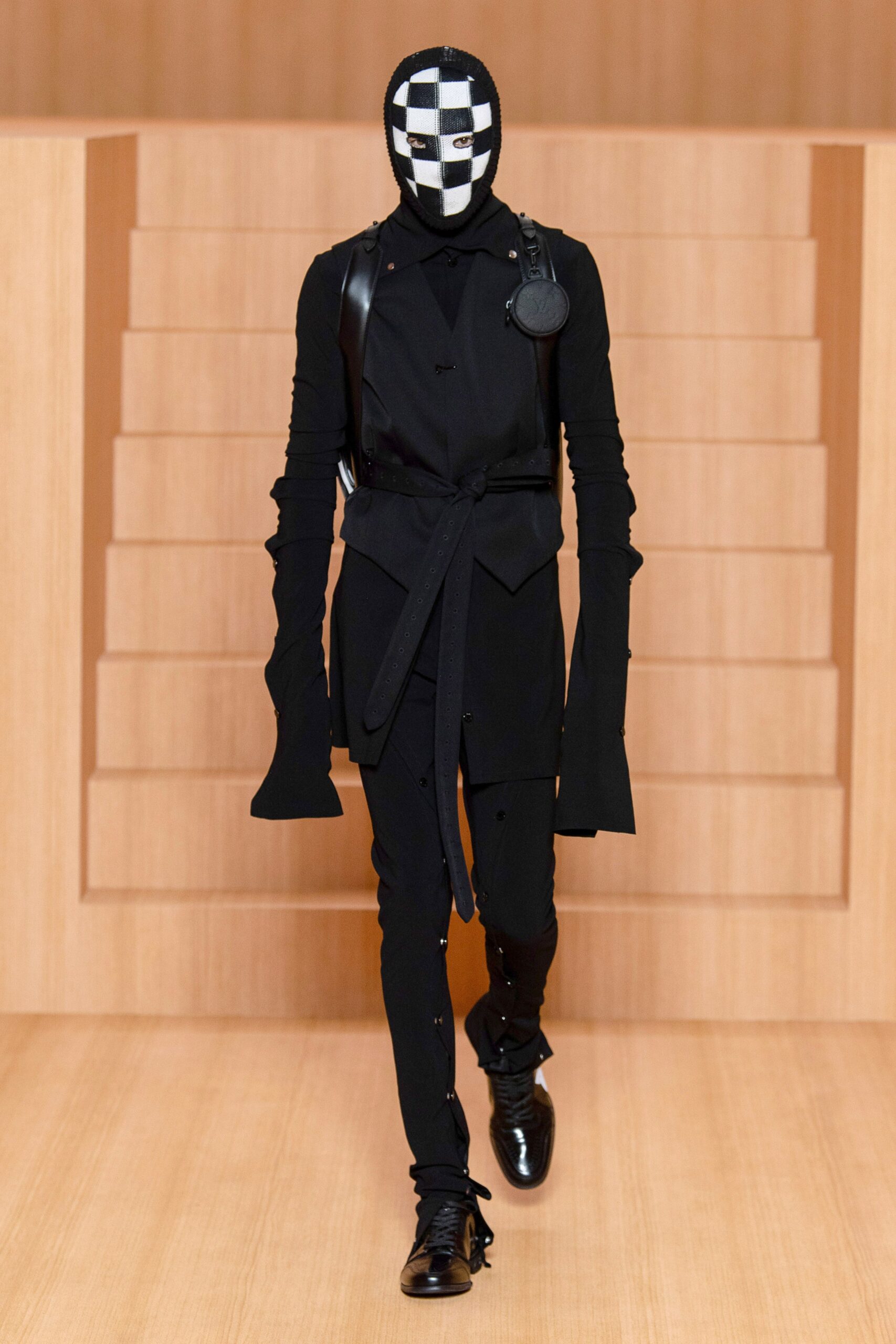 Louis Vuitton S/S 22 Menswear Look 48