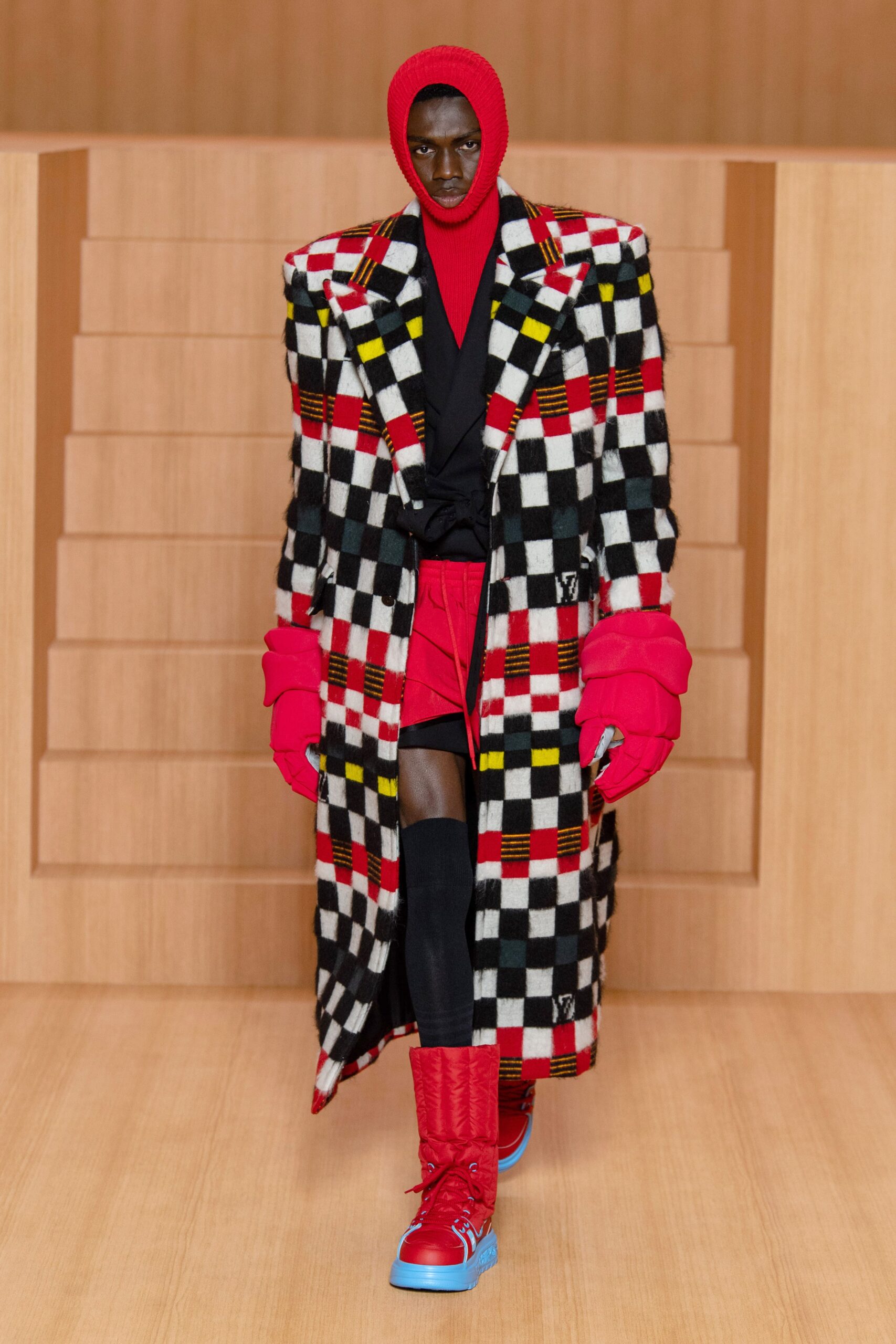 Louis Vuitton S/S 22 Menswear Look 49