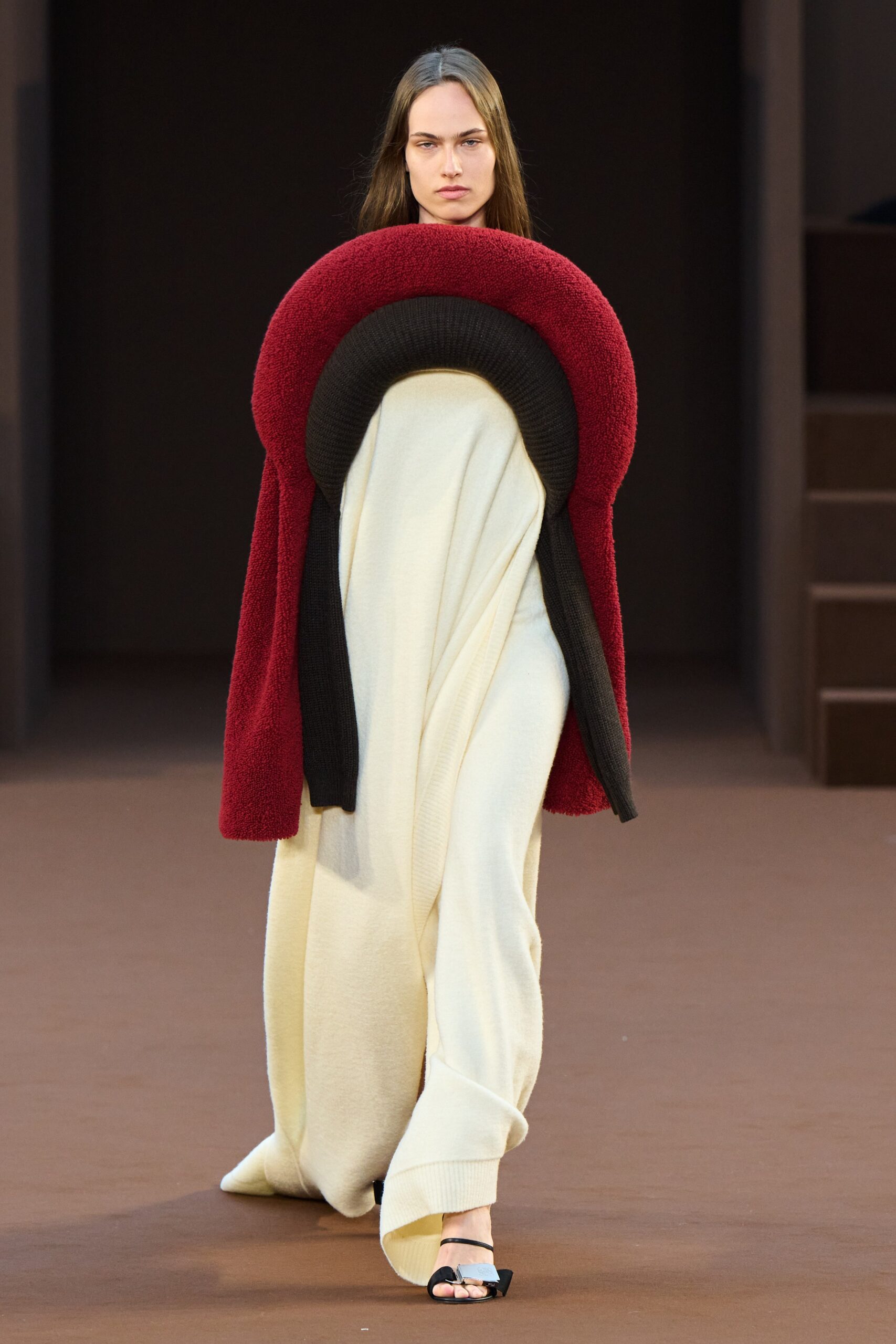 Loewe F/W 22 Look 49