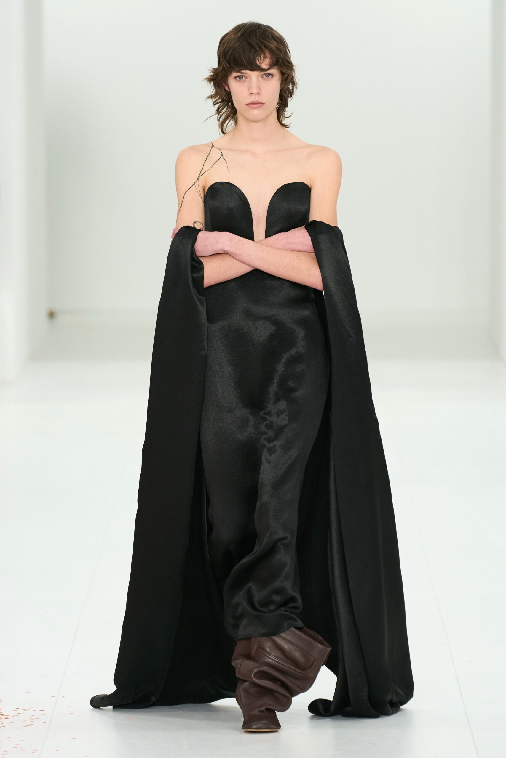 Loewe F/W 23 Look 49