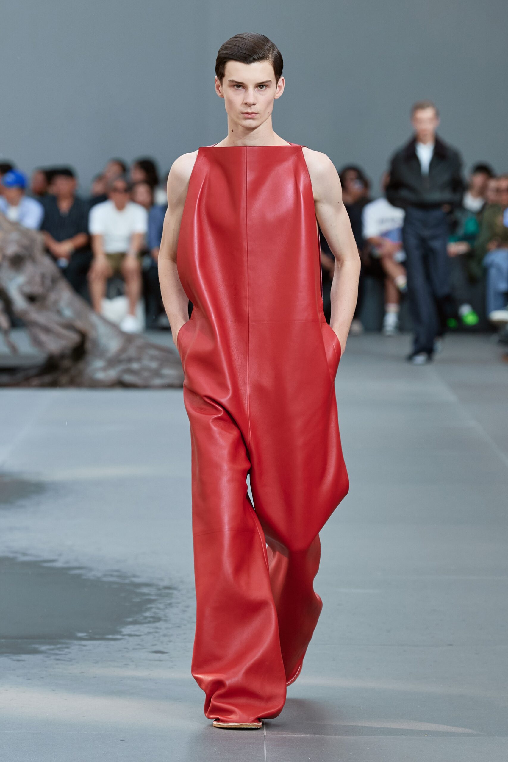 Loewe S/S 24 Menswear Look 49